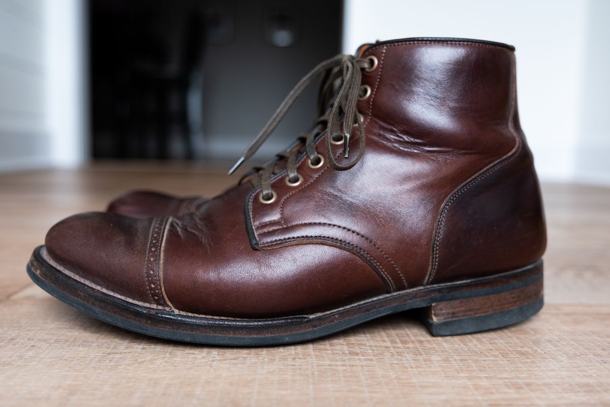 Photo by Hi.Im.Ron on January 6, 2025 of the Viberg Service Boot in Shinki Hikaku Dark Brown Latigo Horsehide.