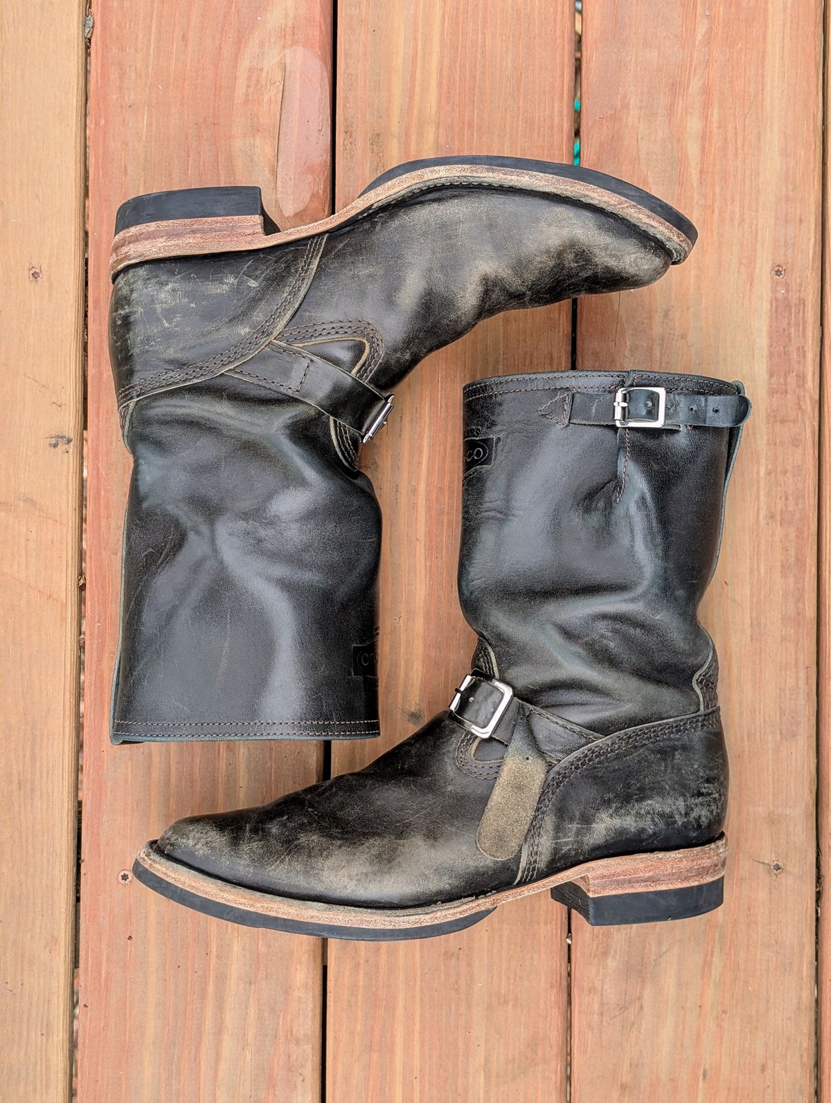 Photo by timelesstough on April 1, 2025 of the Wesco Mister Lou in Maryam Petrolio Waxed Black Horsehide.