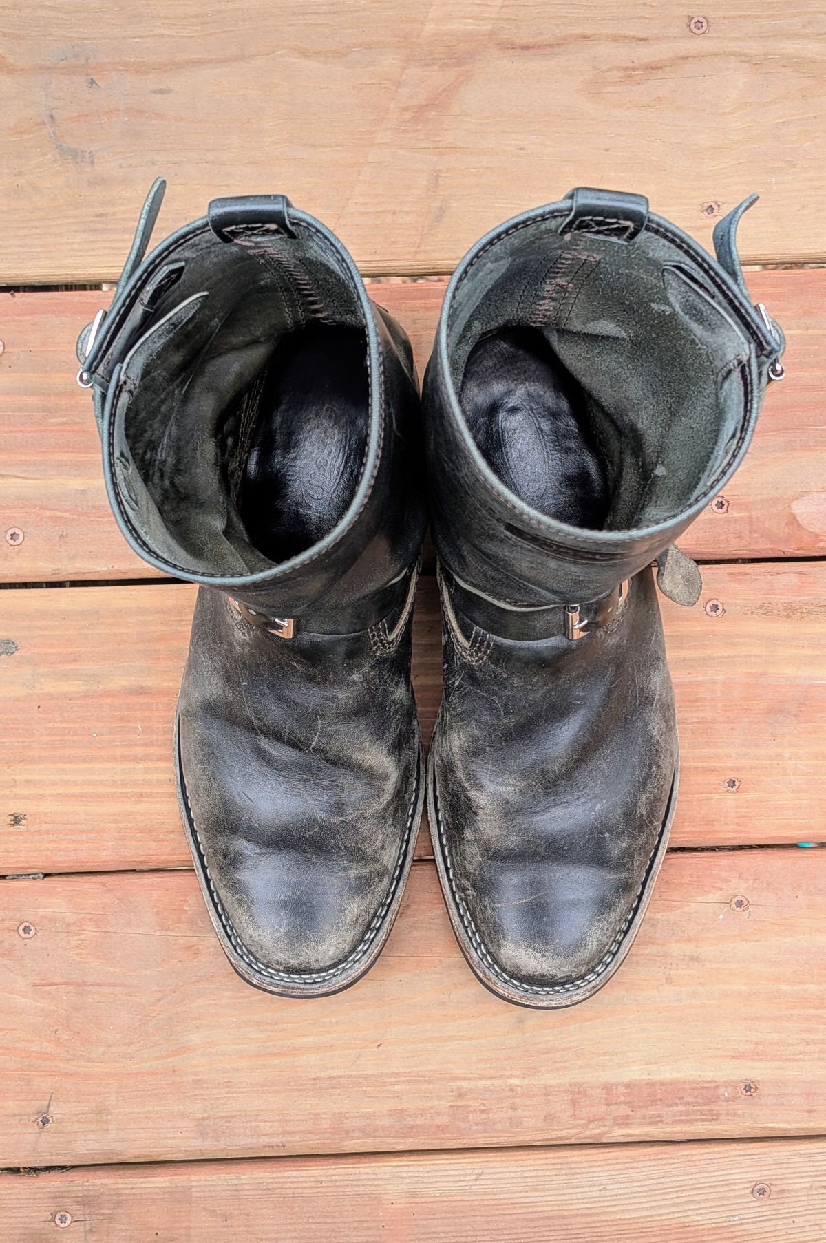 Photo by timelesstough on April 1, 2025 of the Wesco Mister Lou in Maryam Petrolio Waxed Black Horsehide.