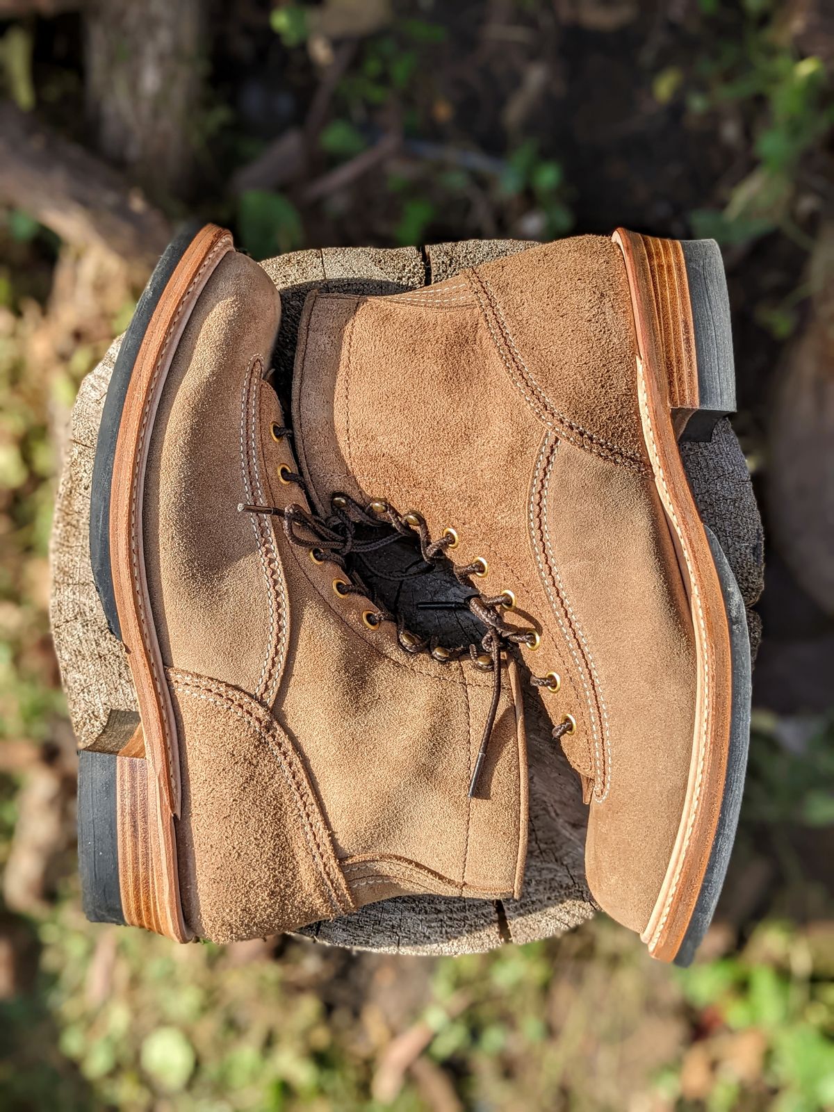 Photo by timelesstough on October 1, 2022 of the John Lofgren Donkey Puncher Boots in Horween Natural Chromexcel Roughout.