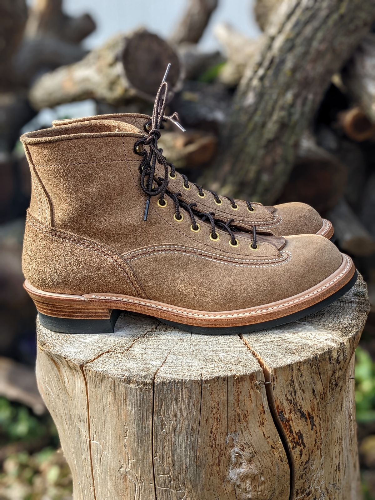 Photo by timelesstough on October 1, 2022 of the John Lofgren Donkey Puncher Boots in Horween Natural Chromexcel Roughout.