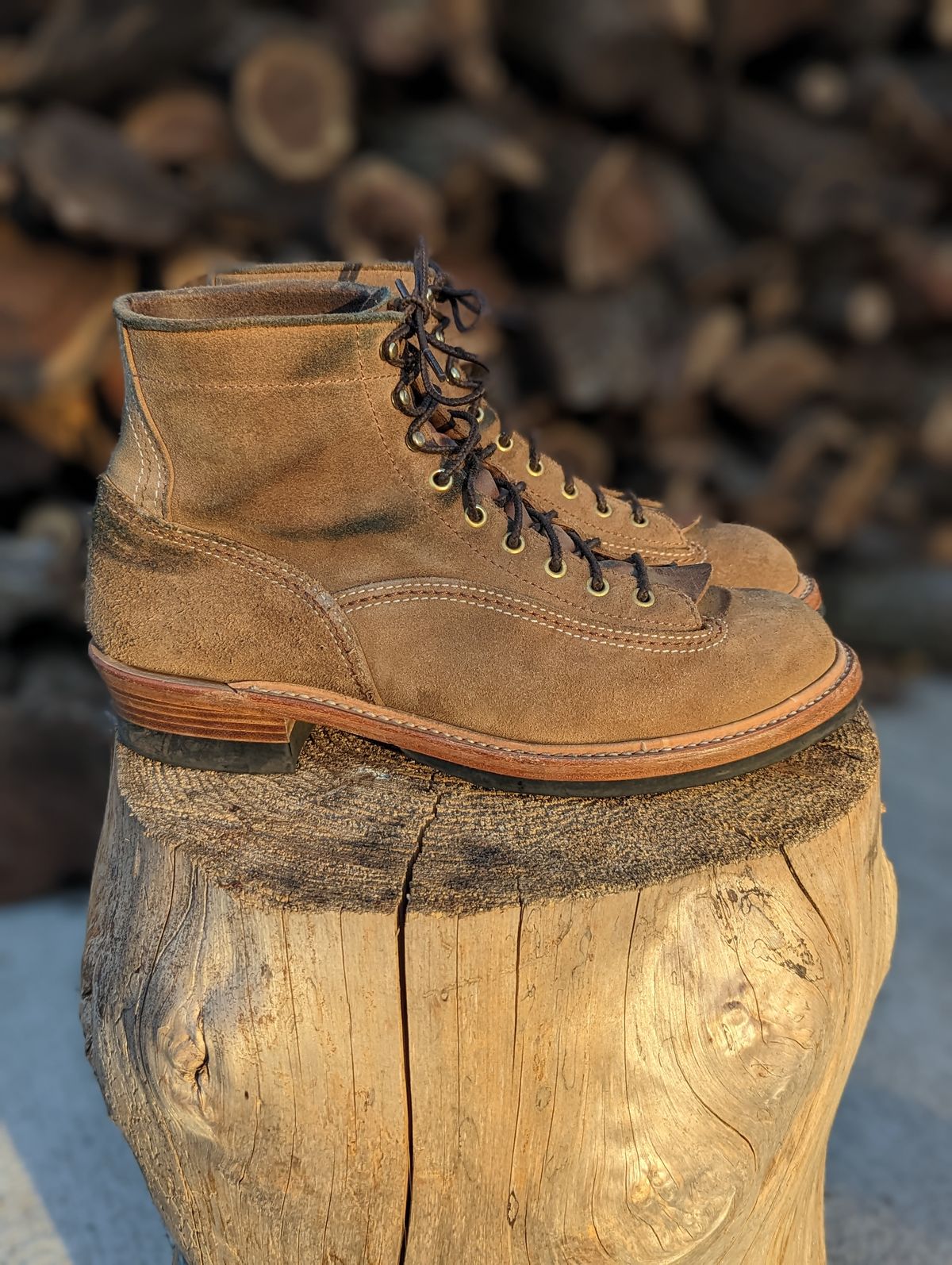 Photo by timelesstough on November 1, 2022 of the John Lofgren Donkey Puncher Boots in Horween Natural Chromexcel Roughout.
