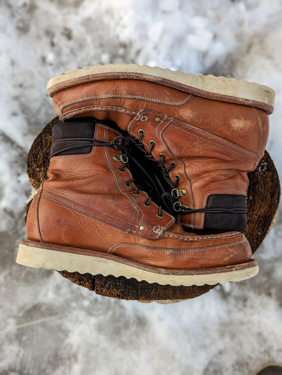 Photo by timelesstough on January 2, 2023 of the Grant Stone Field Boot in Badalassi Carlo Saddle Tan Minerva.