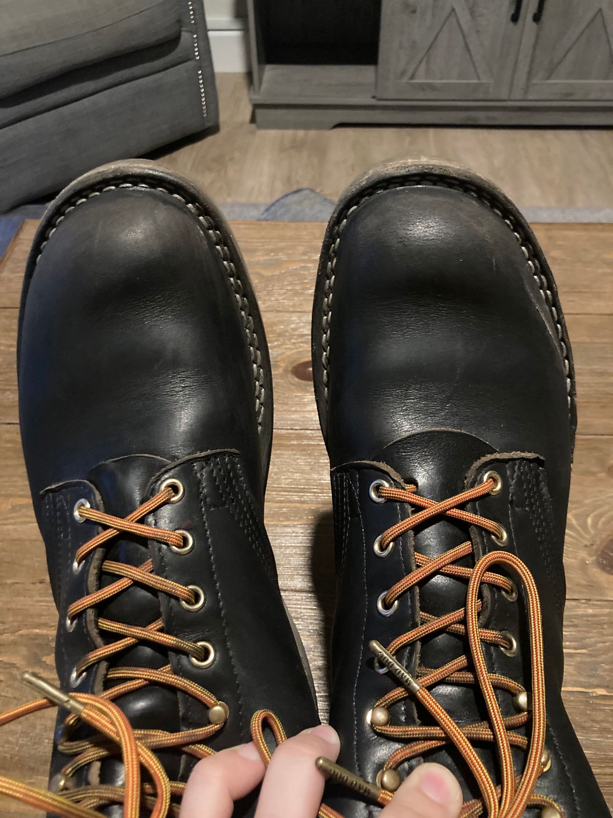 Photo by PostGhost on October 29, 2024 of the Nicks Free Range in Horween Black Chromexcel.