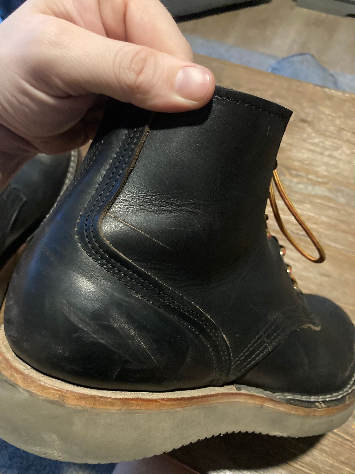 Photo by PostGhost on October 29, 2024 of the Nicks Free Range in Horween Black Chromexcel.