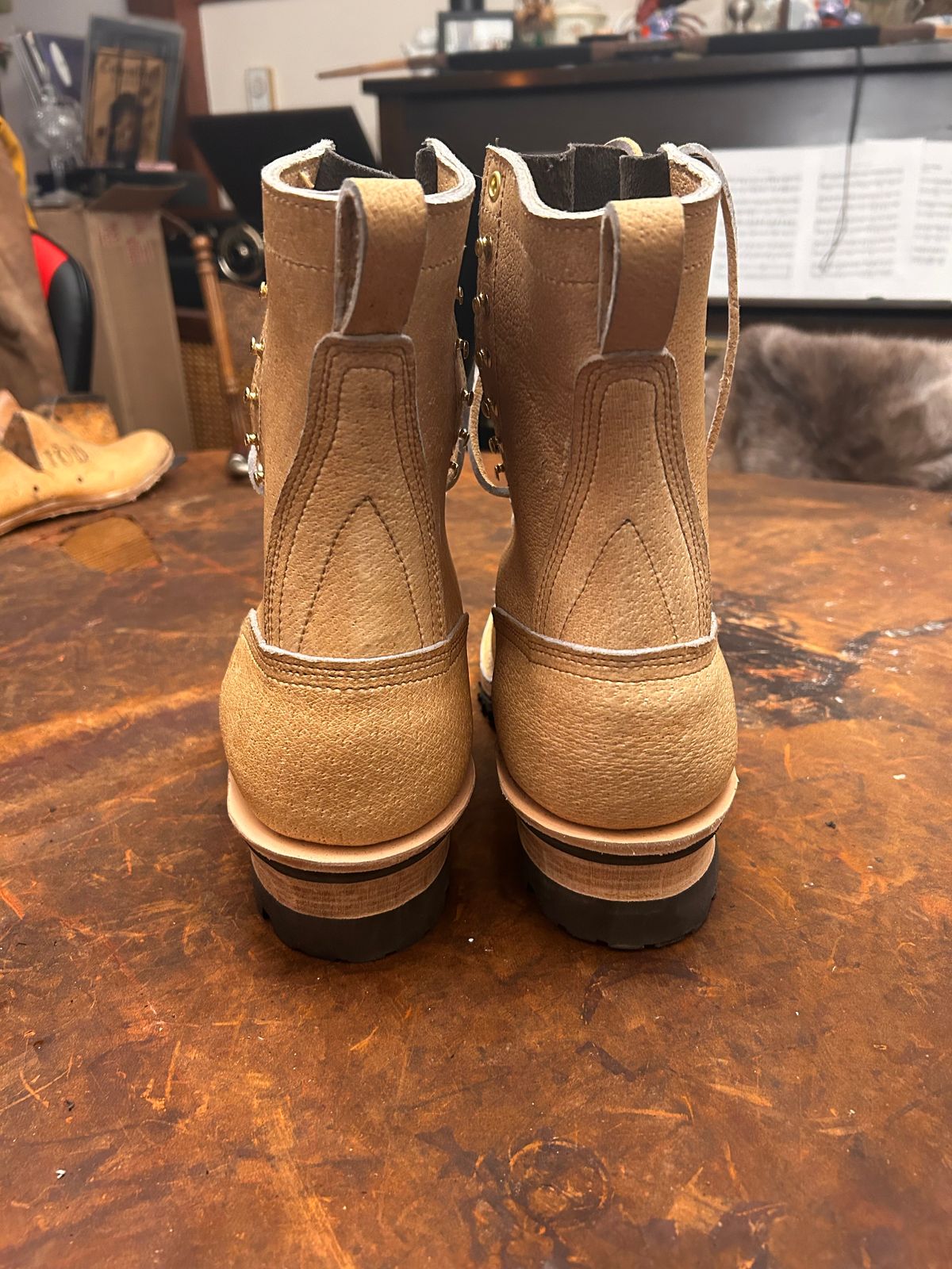 Photo by lmeinzinger on October 6, 2025 of the Self-Made Custom Model in Saddle Tan Boar.