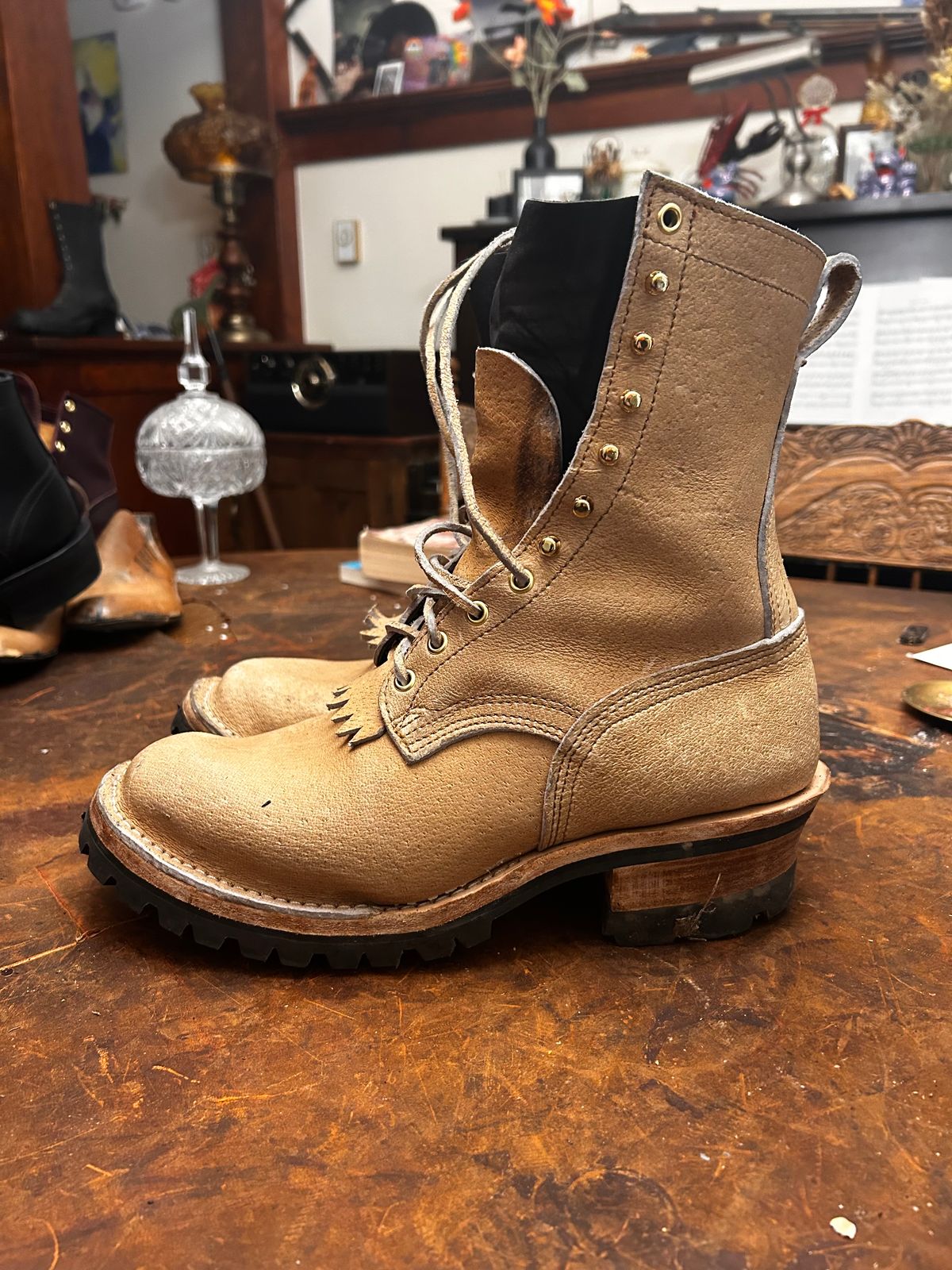 Photo by lmeinzinger on November 6, 2025 of the Self-Made Custom Model in Saddle Tan Boar.