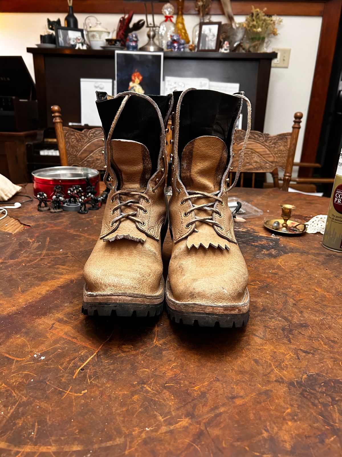 Photo by lmeinzinger on December 6, 2025 of the Self-Made Custom Model in Saddle Tan Boar.