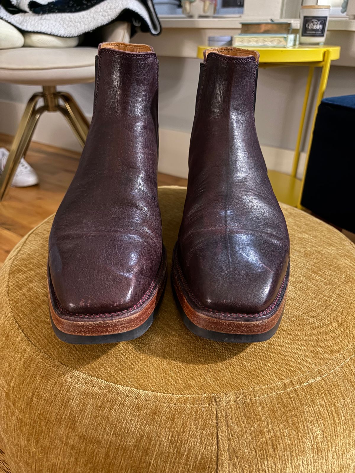 Photo by PinyonPine on March 6, 2026 of the Renav Renav / RTW Chelsea in Horween Aspen DHF Burgundy.