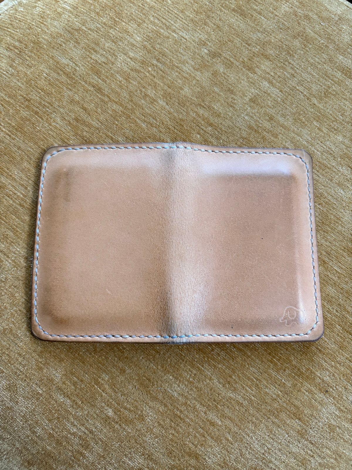 Photo by PinyonPine on January 3, 2026 of the Oldwalrus Two Slot Bifold Wallet in Horween Double Glazed Natural Latigo.