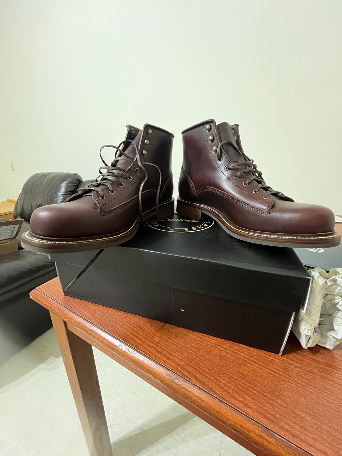 Photo by HeatShield on January 7, 2025 of the Caswell Boot Company Carver 2 in Chestnut Oiled Latigo.