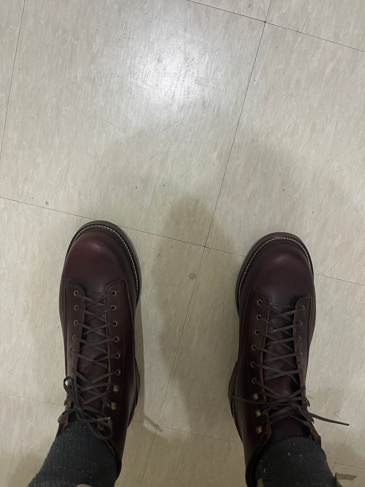Photo by HeatShield on January 7, 2025 of the Caswell Boot Company Carver 2 in Chestnut Oiled Latigo.