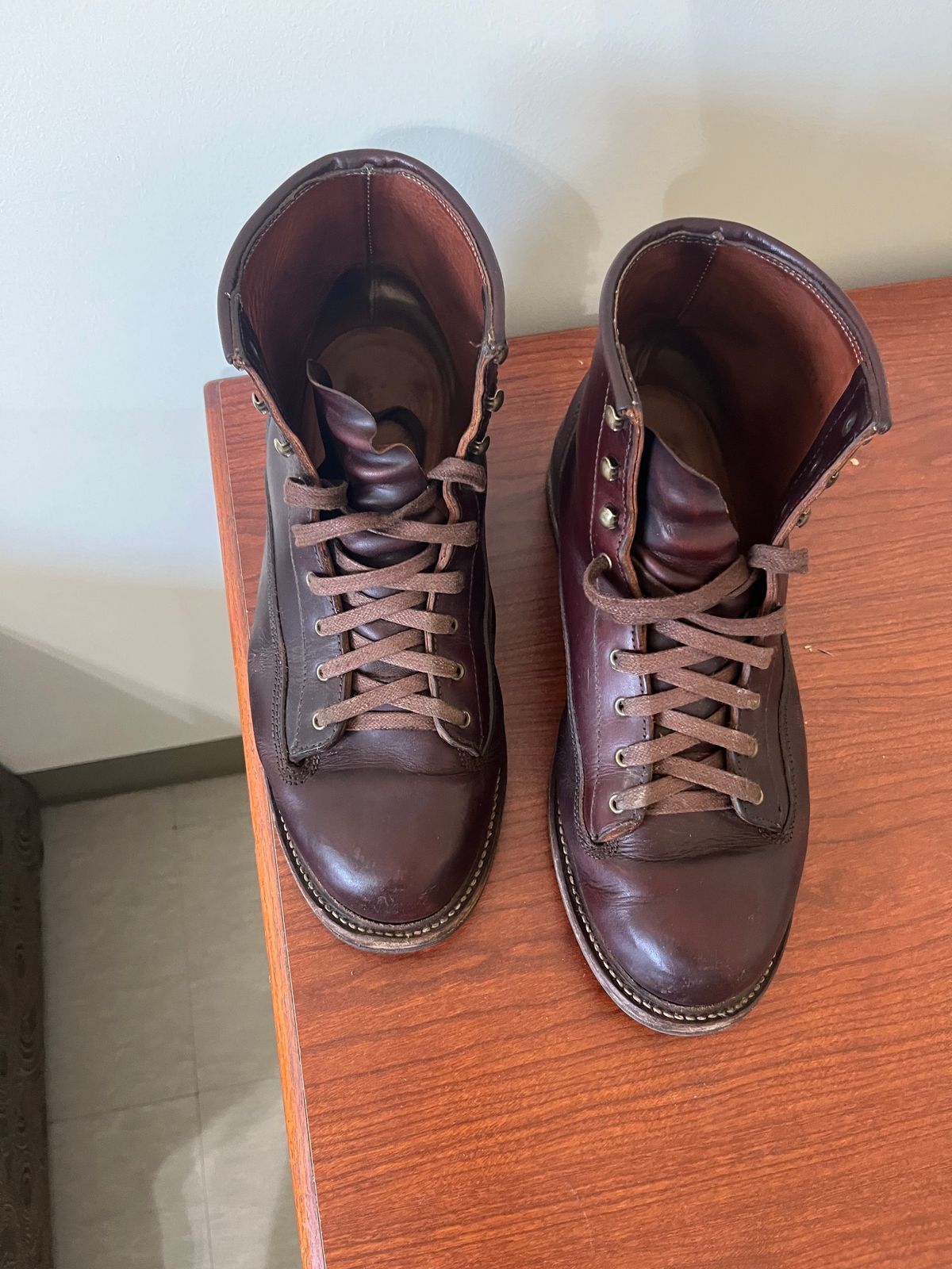 Photo by HeatShield on April 20, 2025 of the Caswell Boot Company Carver 2 in Chestnut Oiled Latigo.