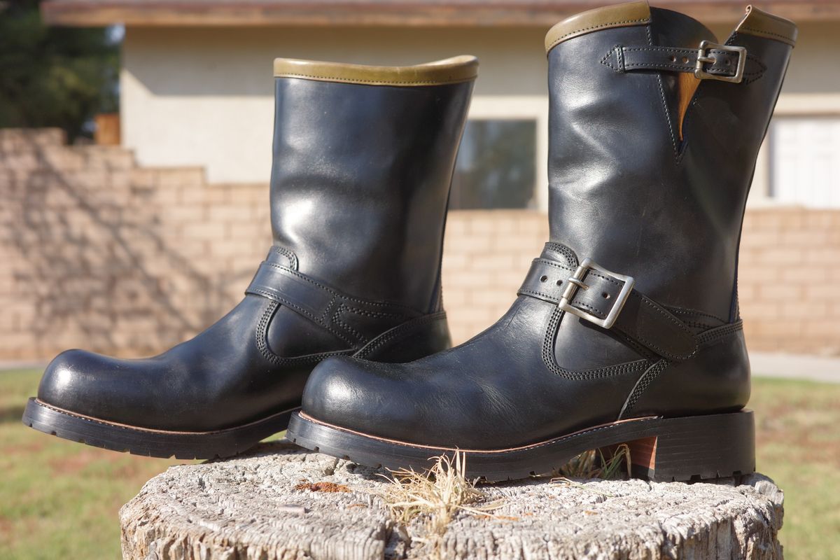 Photo by RedRiverRock on October 1, 2024 of the Renav Renav ENG 50F in Maryam Oliva Horsebutt & Maryam Oliva Horsebutt Overdyed Black.
