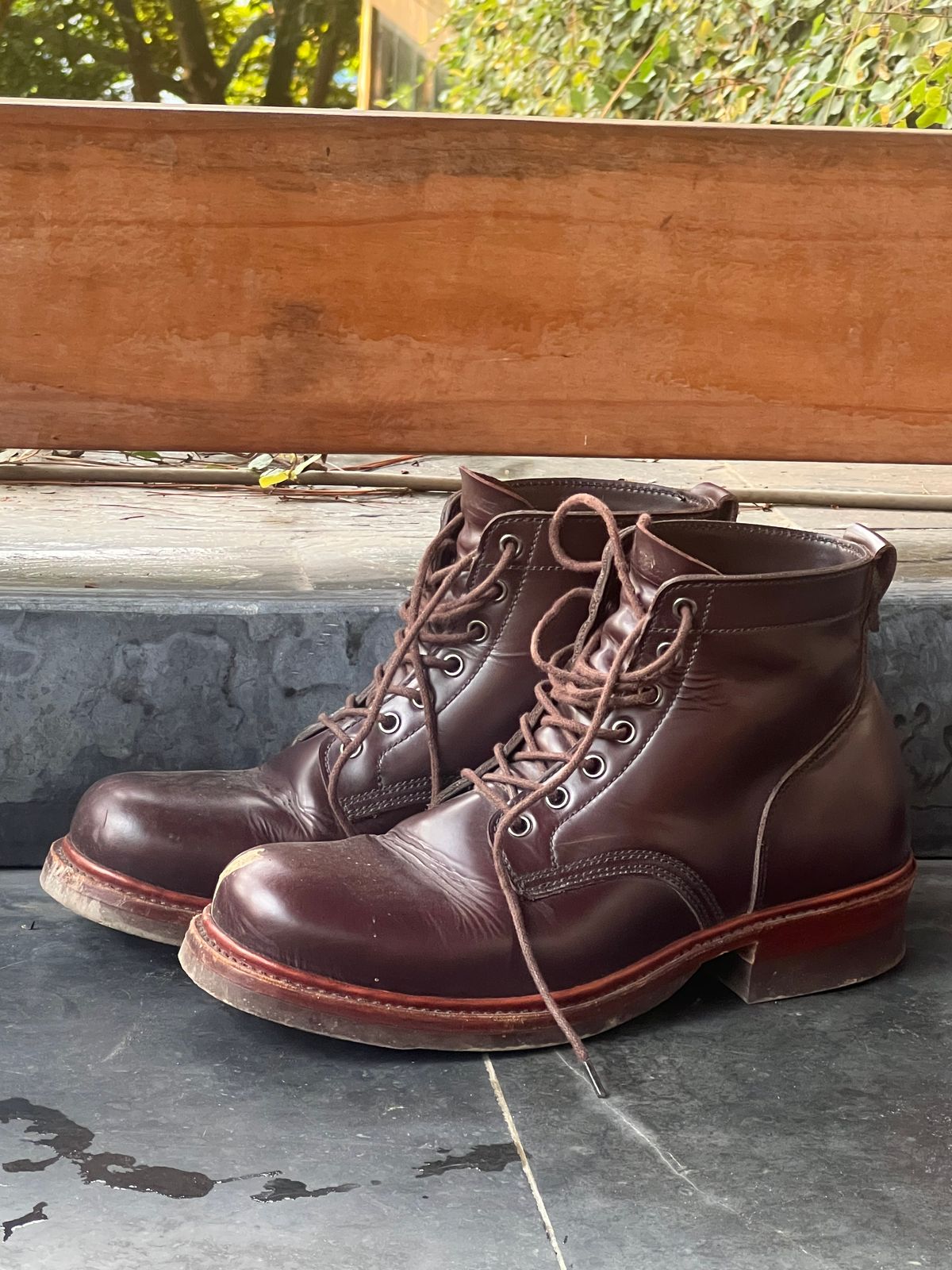 Photo by Dangil on October 17, 2025 of the Jakkrabbits Service Boot in Domestic Dark Brown Pull Up.