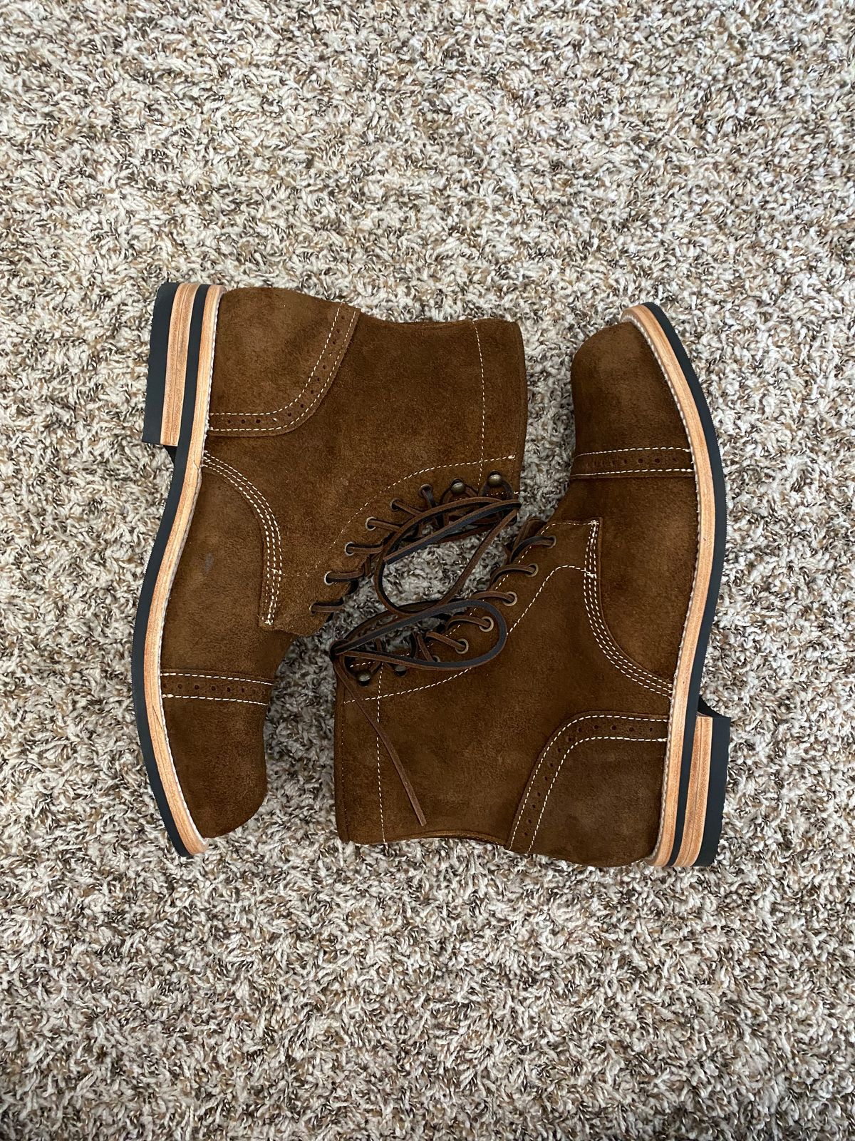 Photo by Andreas_V on June 29, 2025 of the Urban Wolf Club AXEMAN in Bronze - Crazy Horse Premium Leather.