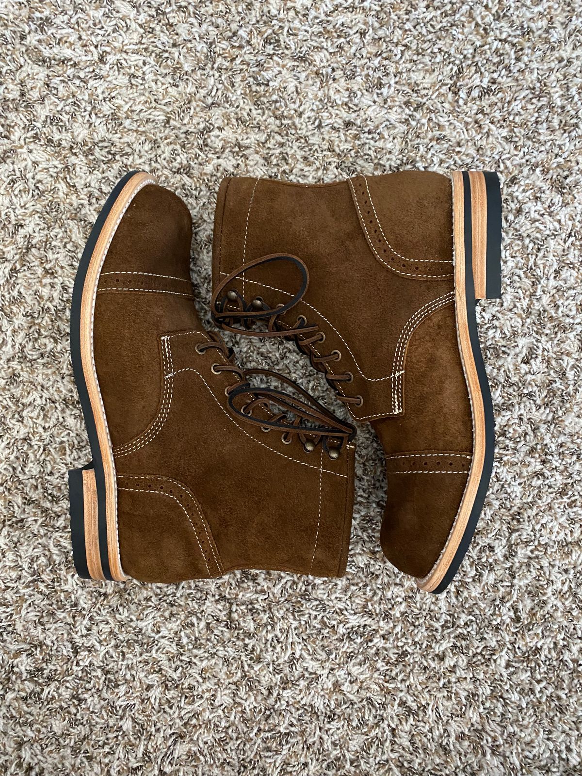 Photo by Andreas_V on June 29, 2025 of the Urban Wolf Club AXEMAN in Bronze - Crazy Horse Premium Leather.