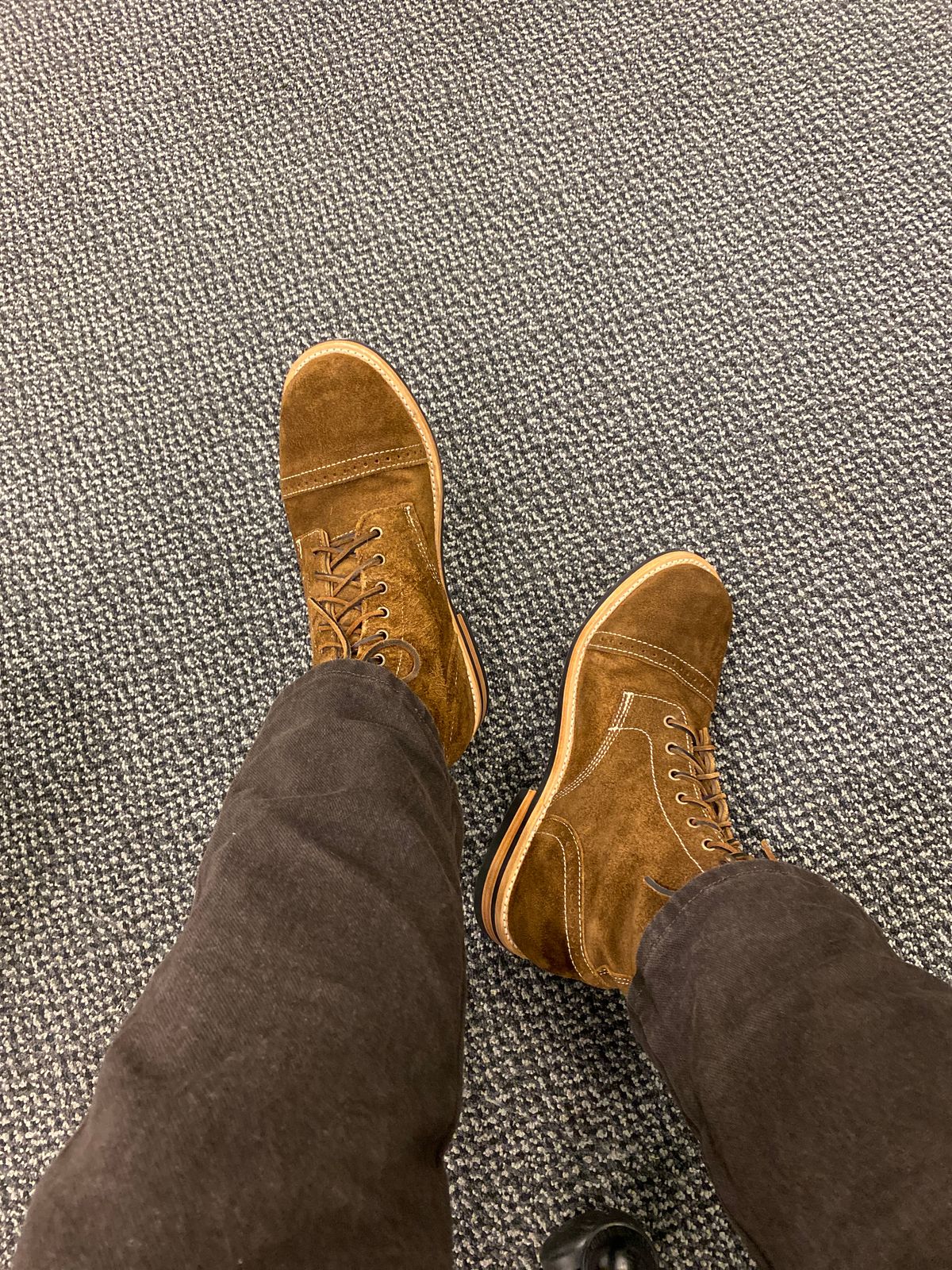 Photo by Andreas_V on August 12, 2025 of the Urban Wolf Club AXEMAN in Bronze - Crazy Horse Premium Leather.