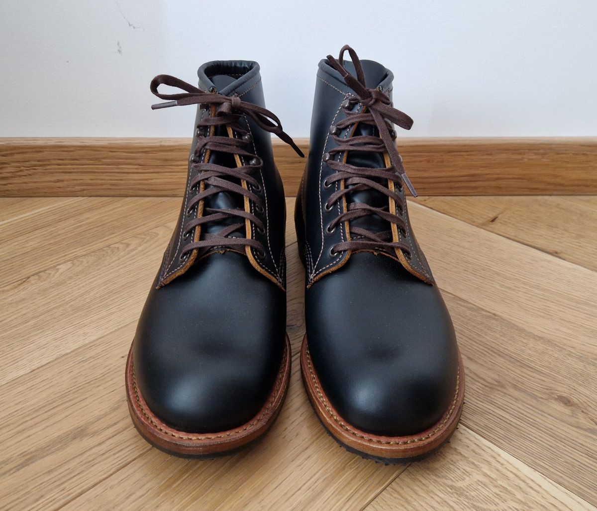 Photo by North on May 15, 2026 of the Red Wing Beckman Flatbox in S.B. Foot Black Klondike.