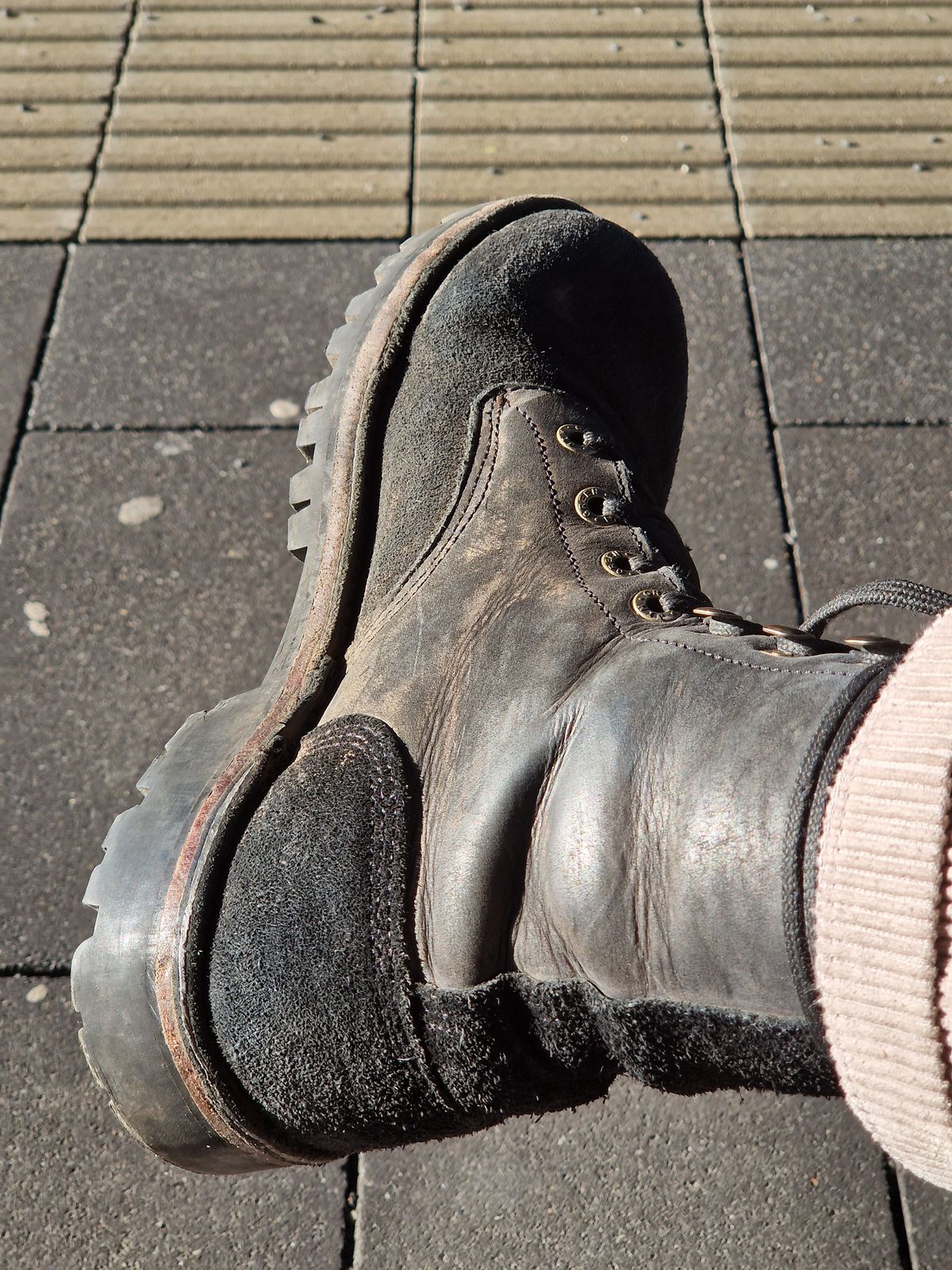 Photo by trystanfranziskus on December 18, 2025 of the Jim Green rugged African trooper in Jim green / Houston Black.