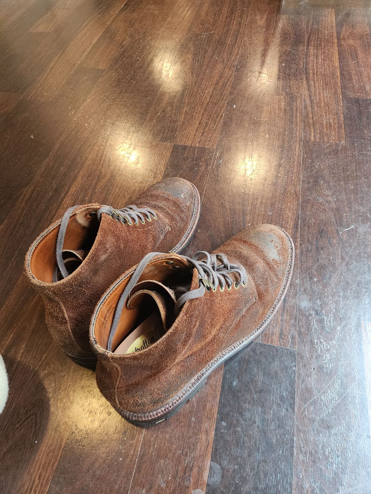 Photo by Tieric on June 21, 2025 of the Grant Stone Edward Boot in C.F. Stead Dark Oak Roughout.