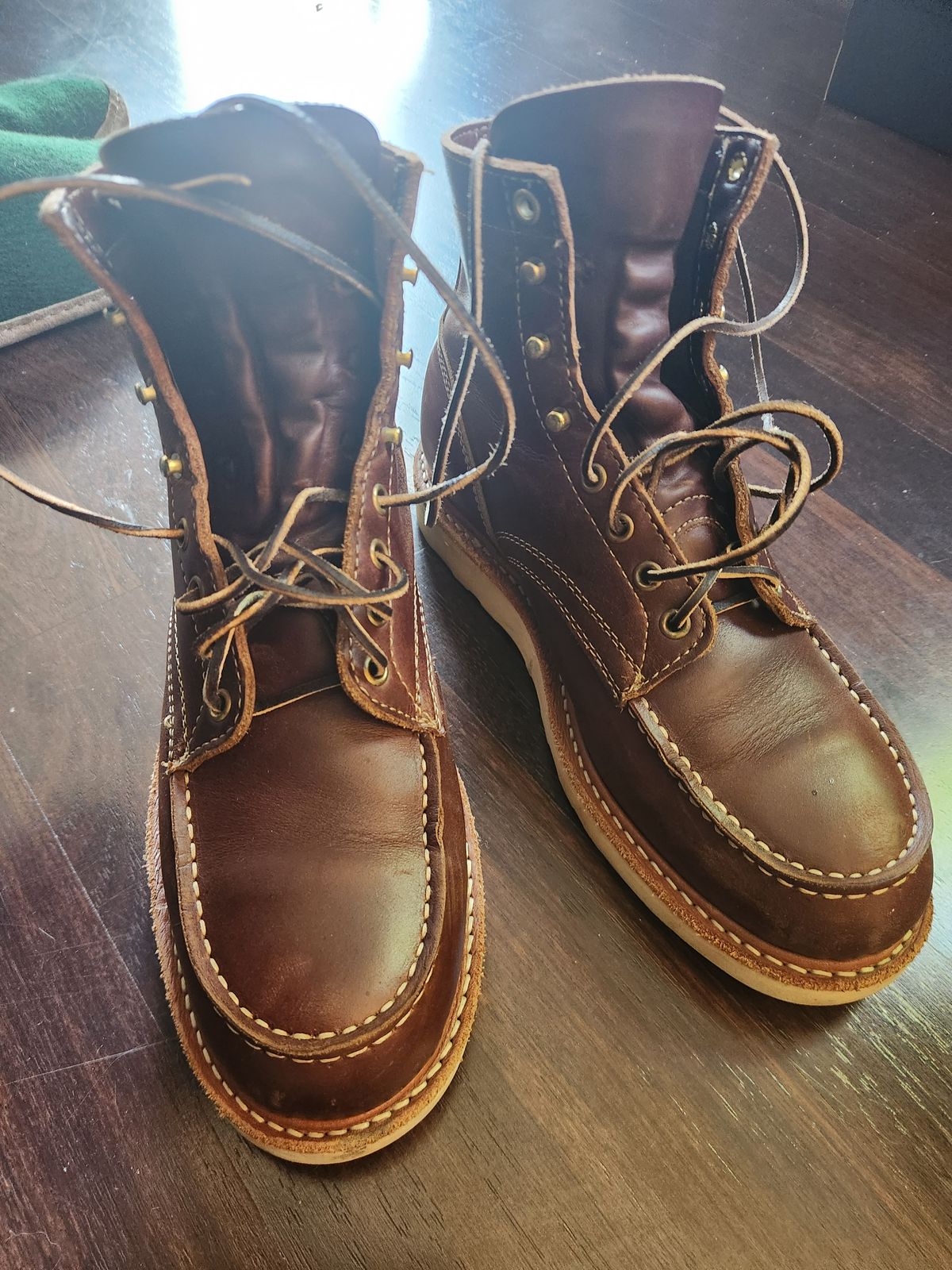 Photo by Tieric on June 1, 2025 of the White's Perry 6" Select in Seidel British Tan Double Shot.