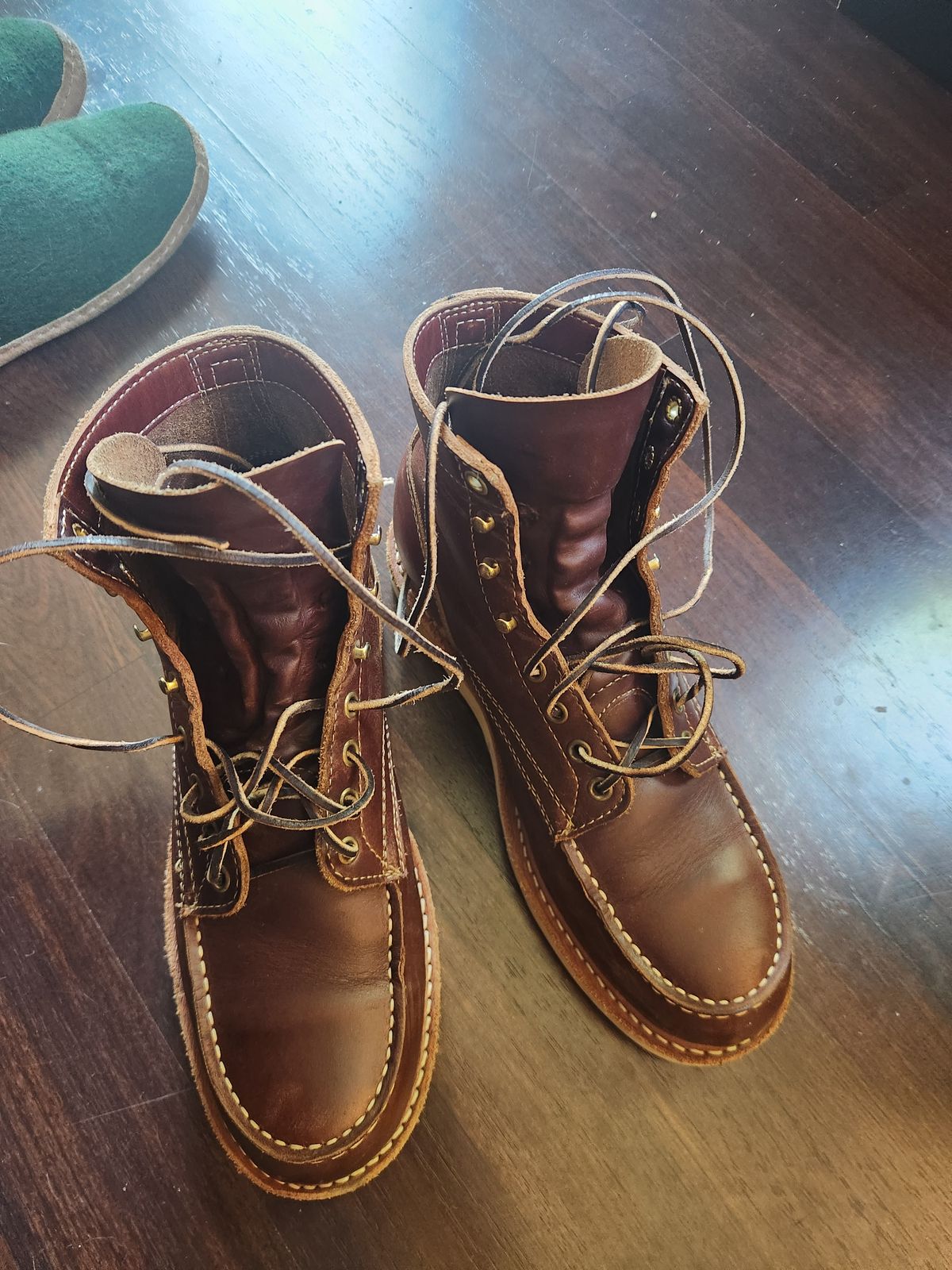 Photo by Tieric on June 1, 2025 of the White's Perry 6" Select in Seidel British Tan Double Shot.