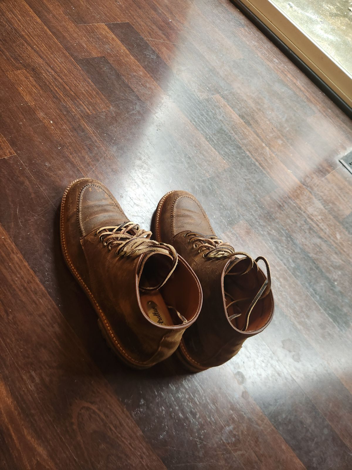 Photo by Tieric on June 21, 2025 of the Parkhurst The Niagara in C.F. Stead Light Brown Waxy Commander Suede.