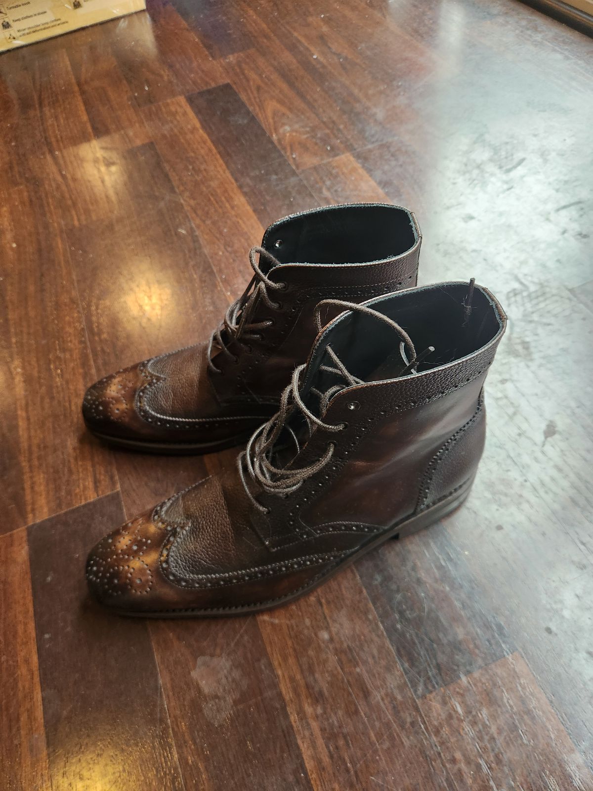 Photo by Tieric on June 21, 2025 of the Thursday Wingtip in Thursday / Dark Oak.