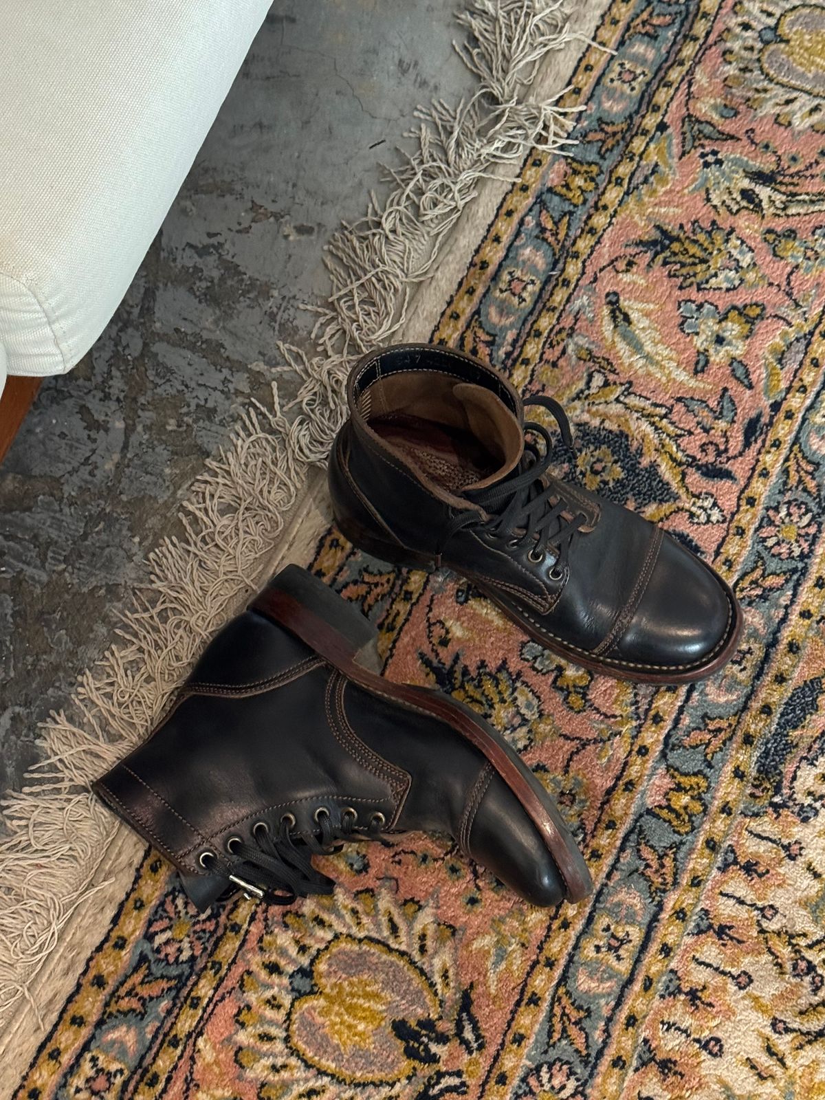 Photo by Teomedro on February 17, 2026 of the Willie's Handmade Boots Service Boot in Horween Black Chromexcel.