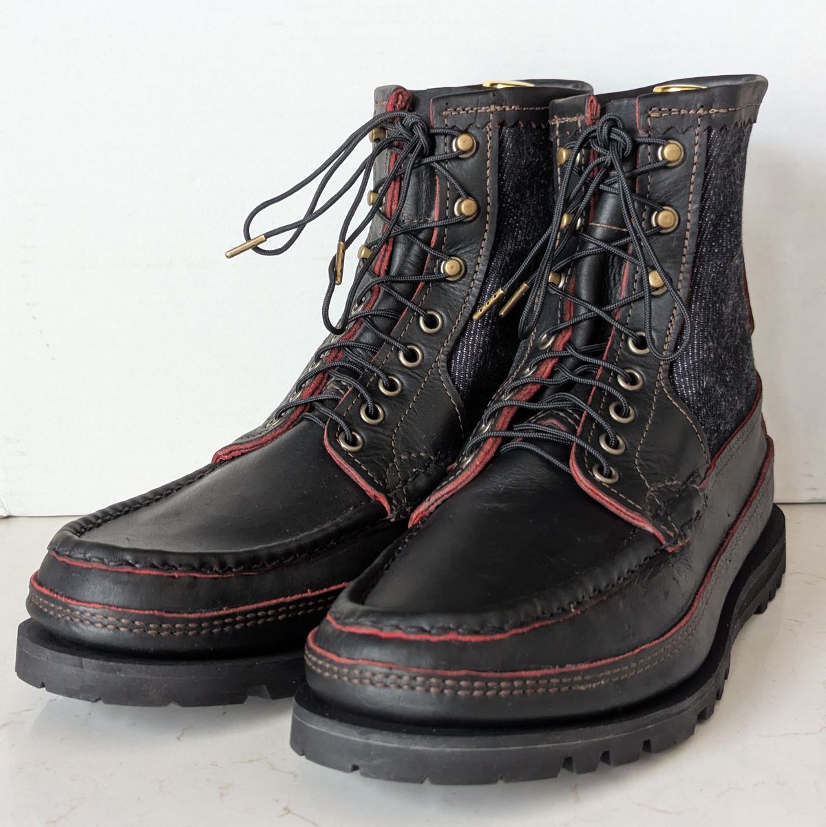 Photo by habibiboots7 on October 17, 2025 of the Russell Moccasin Co. Blood Hunters in Rose Anvil x Seidel Blood Core & Naked & Famous Red Core Denim.