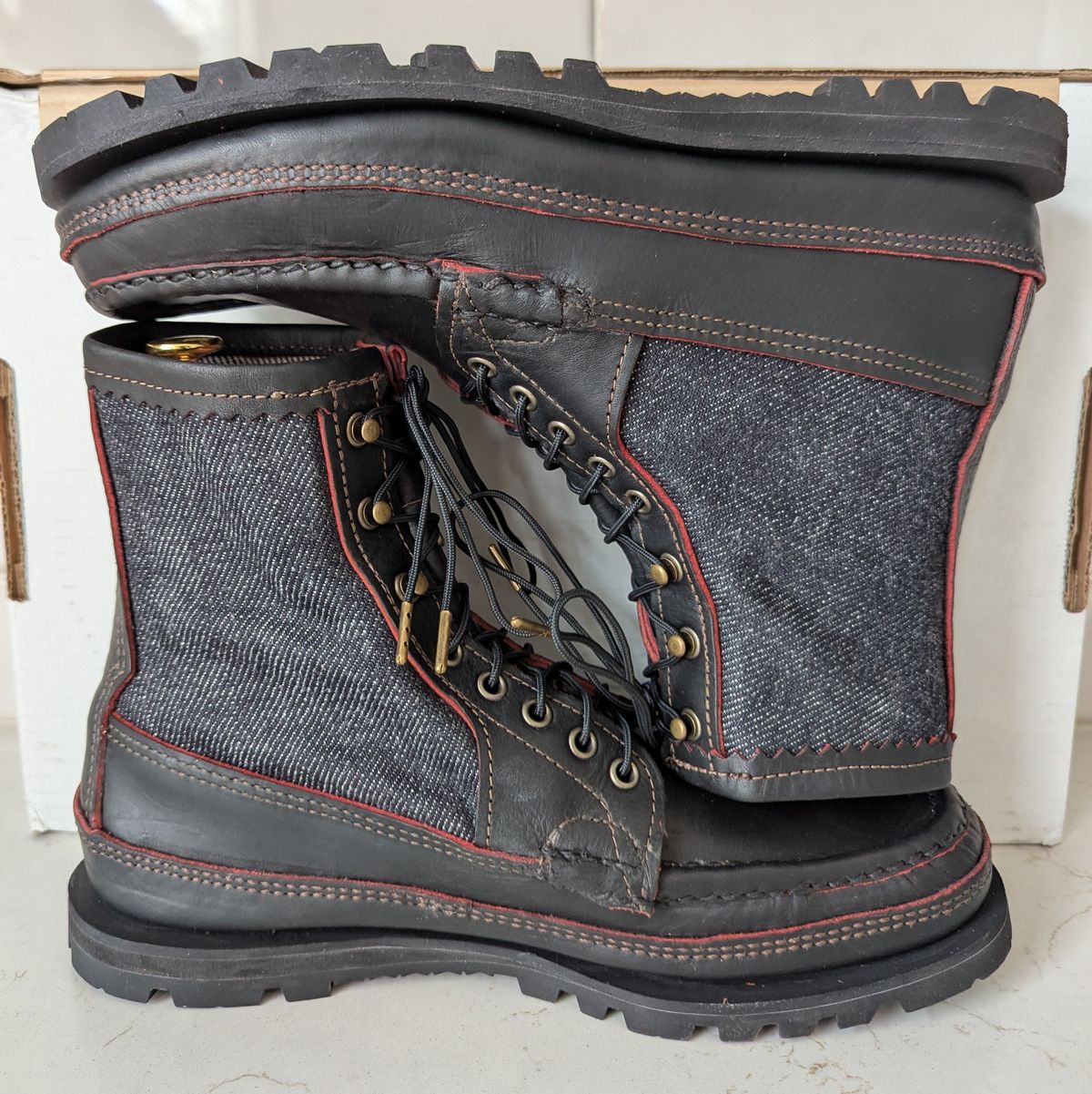 Photo by habibiboots7 on October 17, 2025 of the Russell Moccasin Co. Blood Hunters in Rose Anvil x Seidel Blood Core & Naked & Famous Red Core Denim.