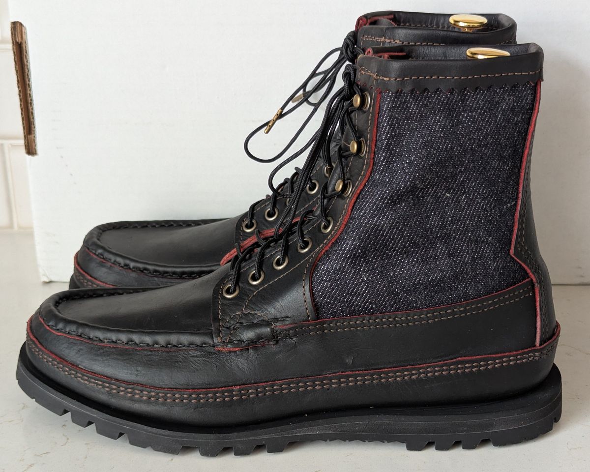 Photo by habibiboots7 on October 17, 2025 of the Russell Moccasin Co. Blood Hunters in Rose Anvil x Seidel Blood Core & Naked & Famous Red Core Denim.