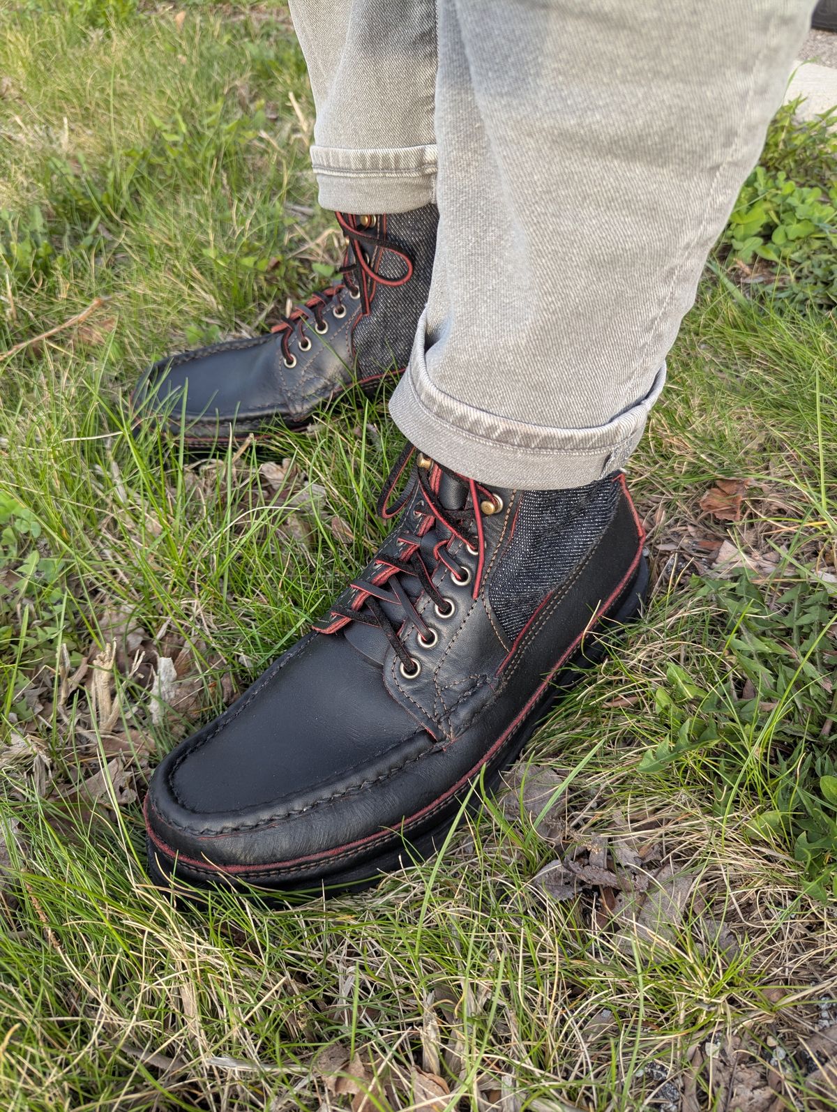 Photo by habibiboots7 on April 13, 2026 of the Russell Moccasin Co. Blood Hunters in Rose Anvil x Seidel Blood Core & Naked & Famous Red Core Denim.
