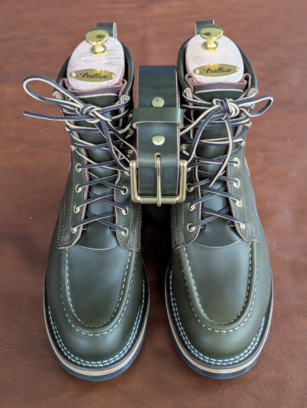 Photo by habibiboots7 on March 7, 2026 of the Nicks Moc Toe in Horween Shackleton Greener Pastures.