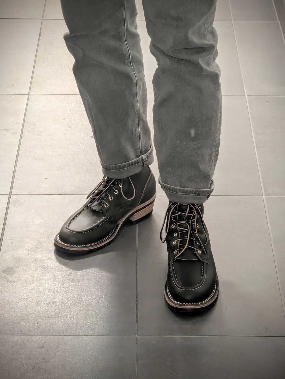 Photo by habibiboots7 on April 20, 2026 of the Nicks Moc Toe in Horween Shackleton Greener Pastures.