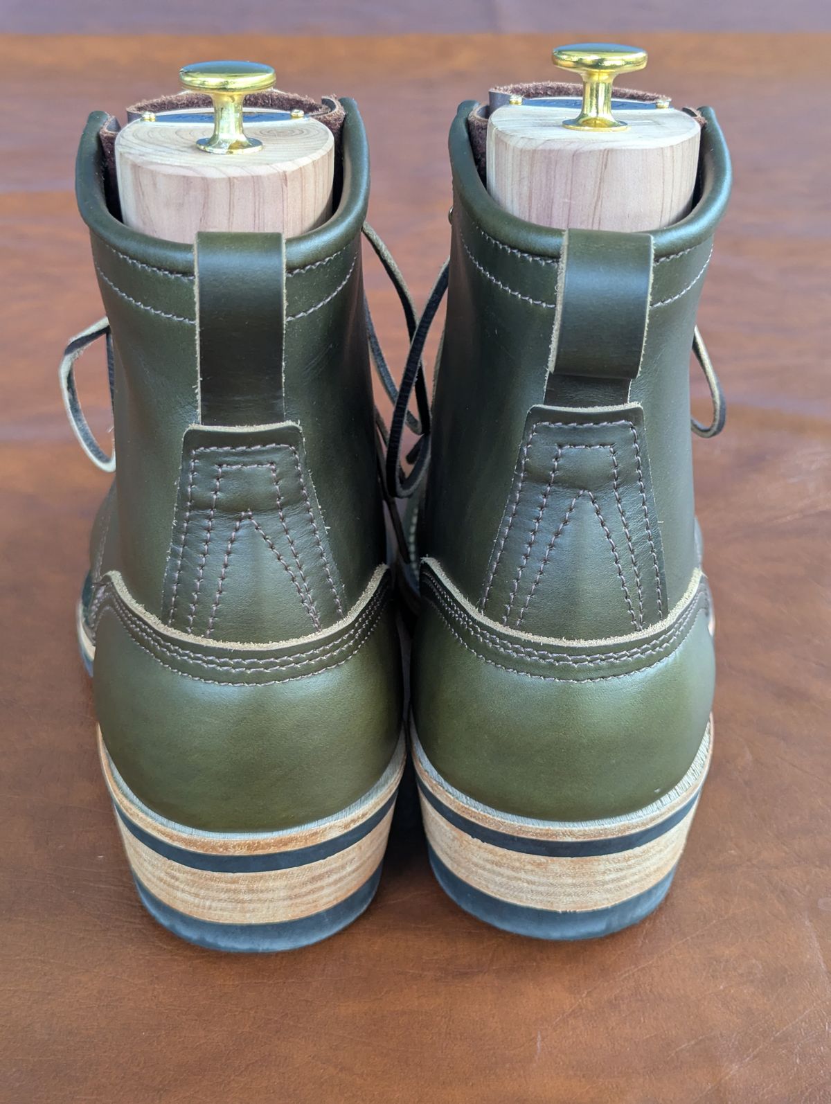 Photo by habibiboots7 on April 21, 2026 of the Nicks Moc Toe in Horween Shackleton Greener Pastures.