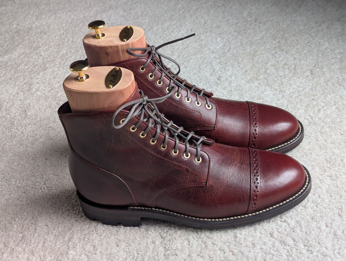 Photo by habibiboots7 on November 26, 2025 of the Grant Stone Garrison Boot in Gallun Red Denali Stag.