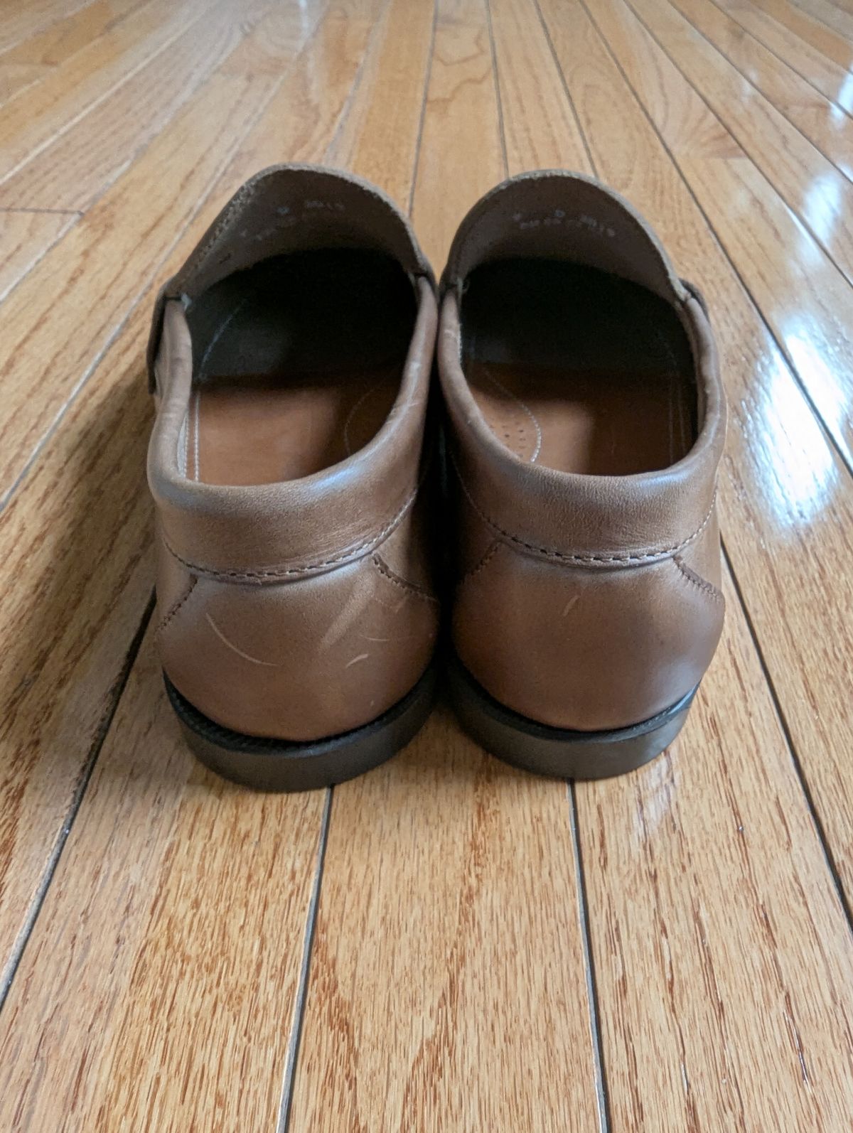 Photo by habibiboots7 on May 21, 2025 of the Oak Street Bootmakers Penny Moc in Horween Natural Chromexcel.
