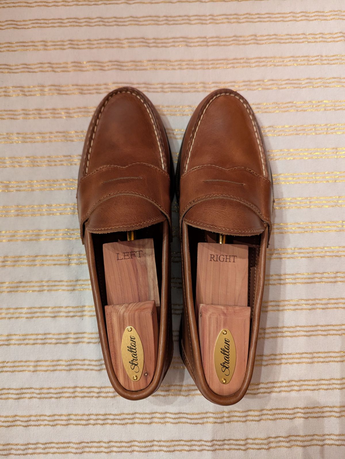 Photo by habibiboots7 on July 2, 2025 of the Oak Street Bootmakers Penny Moc in Horween Natural Chromexcel.