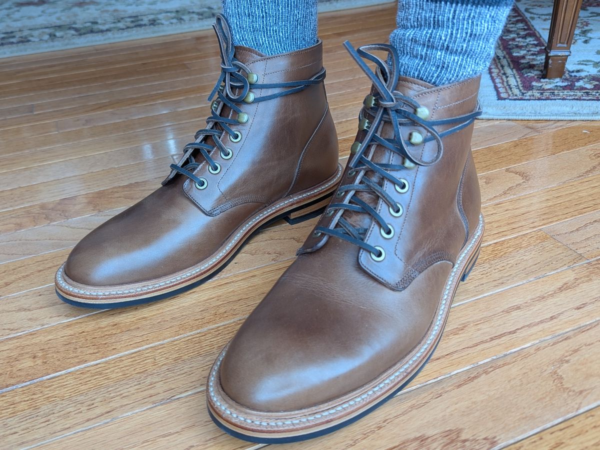 Photo by habibiboots7 on February 19, 2025 of the Grant Stone Diesel Boot in Horween Dune Chromexcel.