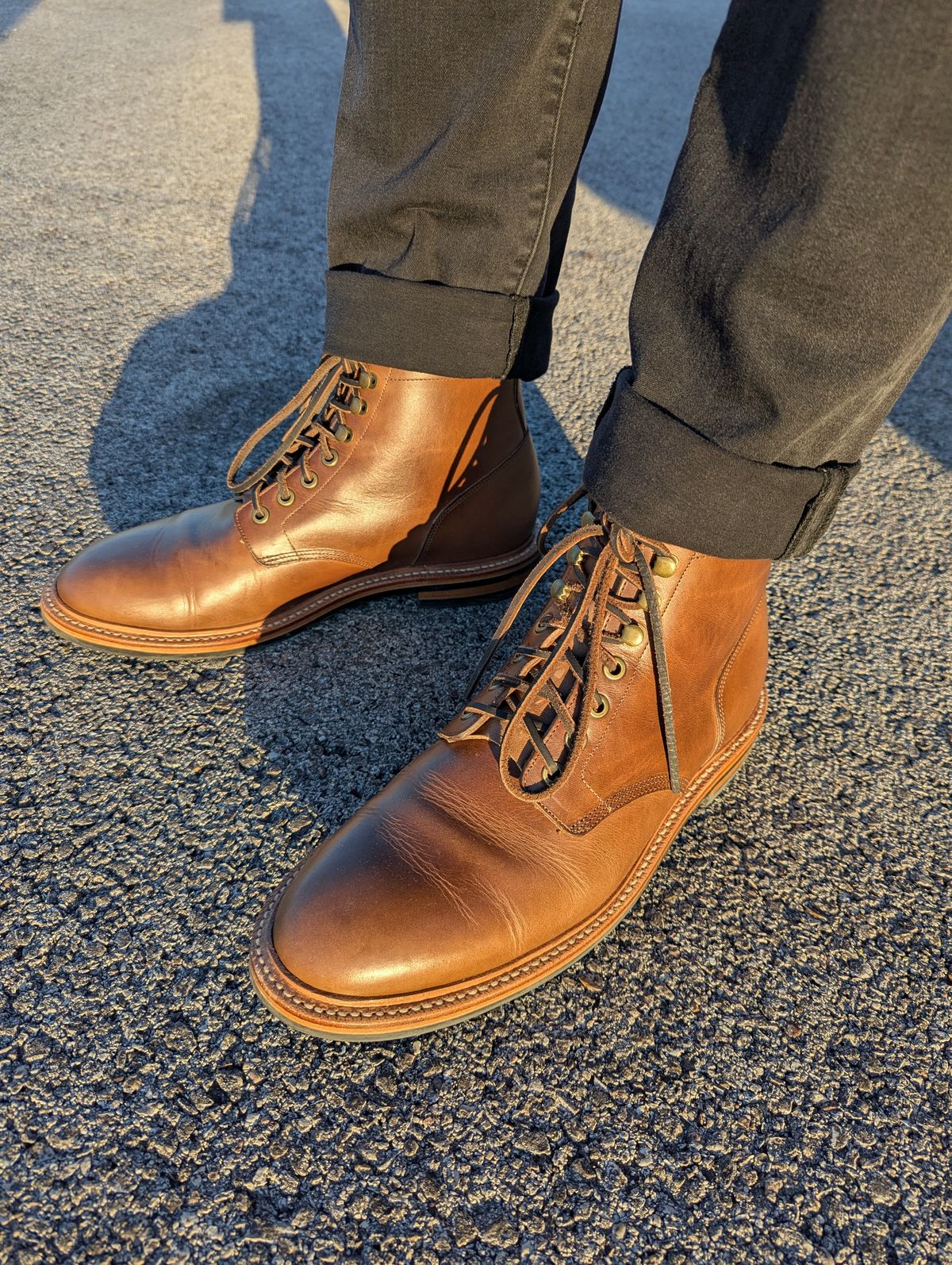 Photo by habibiboots7 on April 30, 2025 of the Grant Stone Diesel Boot in Horween Dune Chromexcel.
