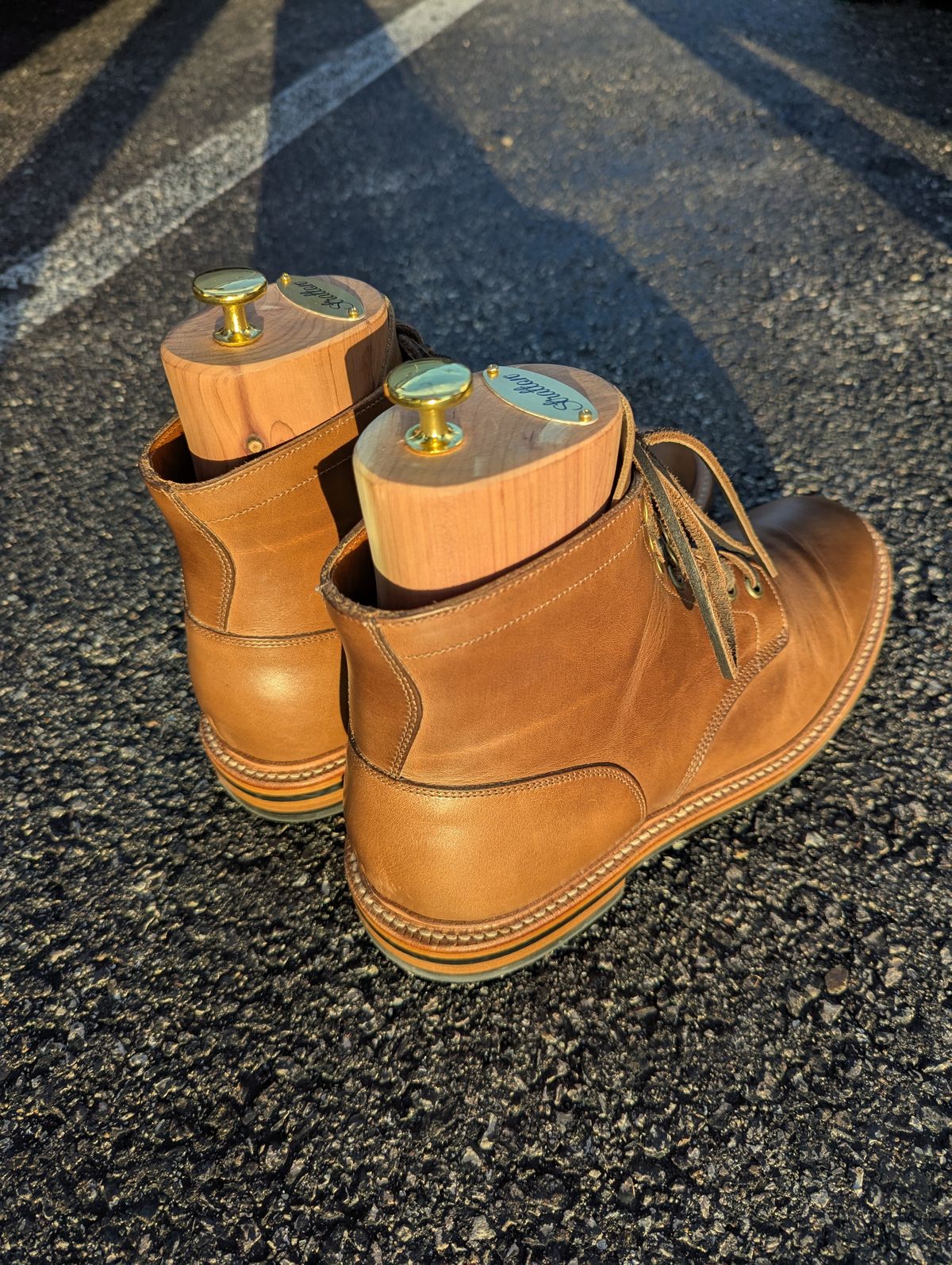Photo by habibiboots7 on September 2, 2025 of the Grant Stone Diesel Boot in Horween Dune Chromexcel.