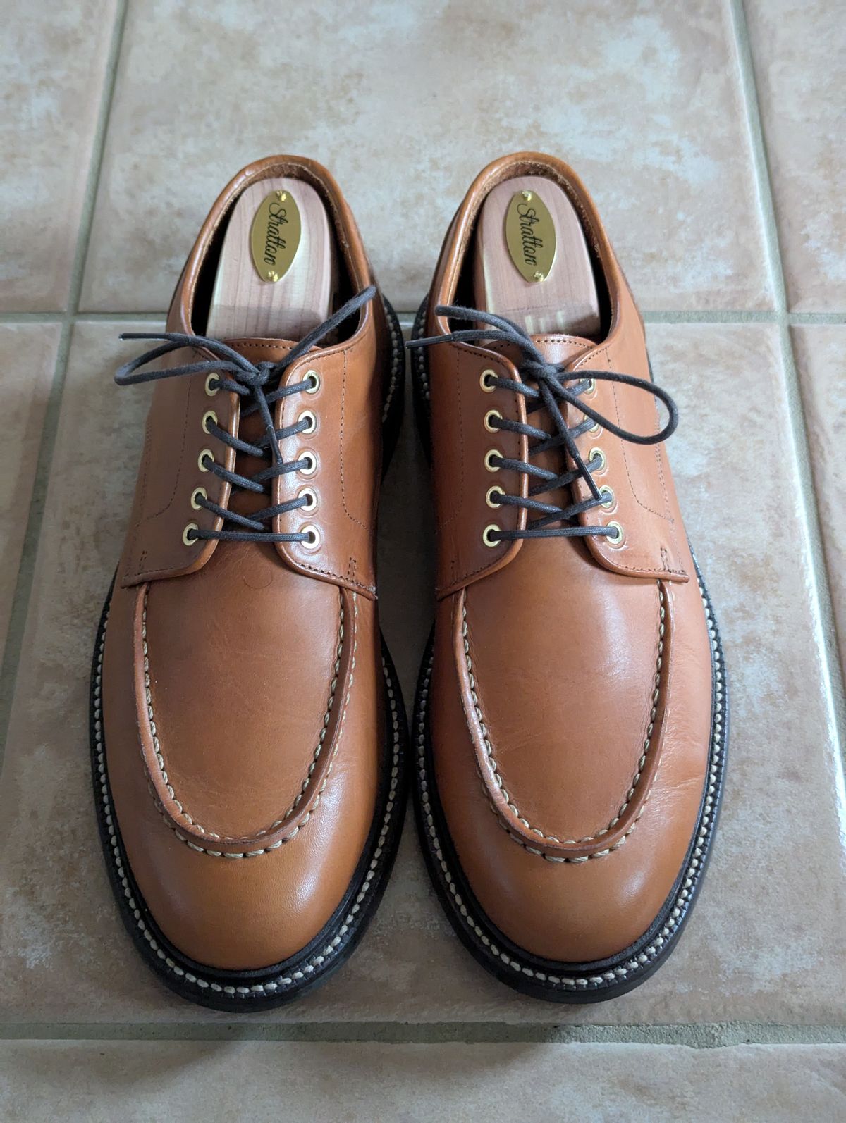 Photo by habibiboots7 on October 12, 2025 of the Grant Stone Moc Toe Derby in Badalassi Carlo Saddle Tan Minerva.