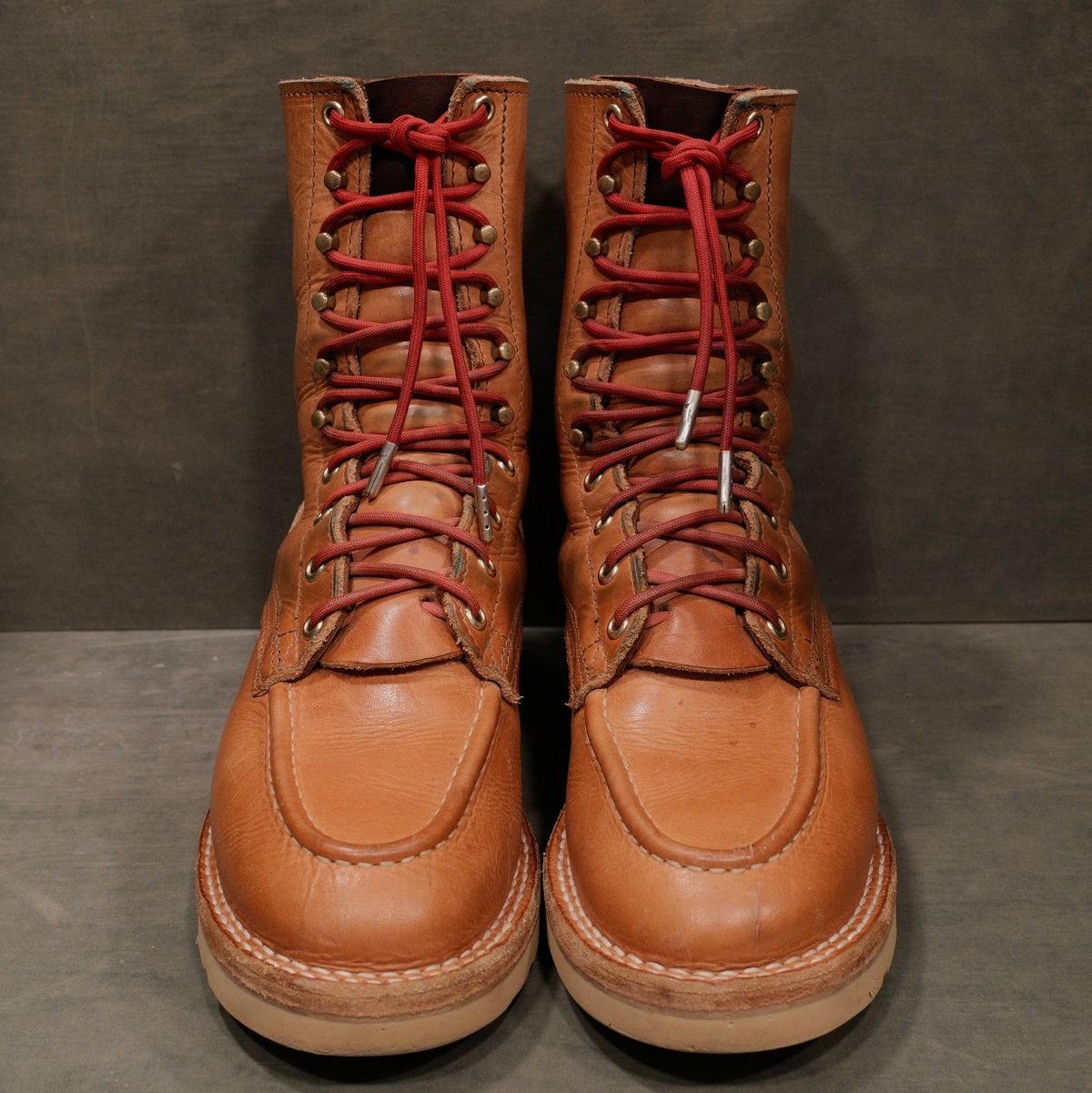 Photo by saintnick on November 1, 2025 of the Nicks Moc Toe in Horween Light Natural Dublin.