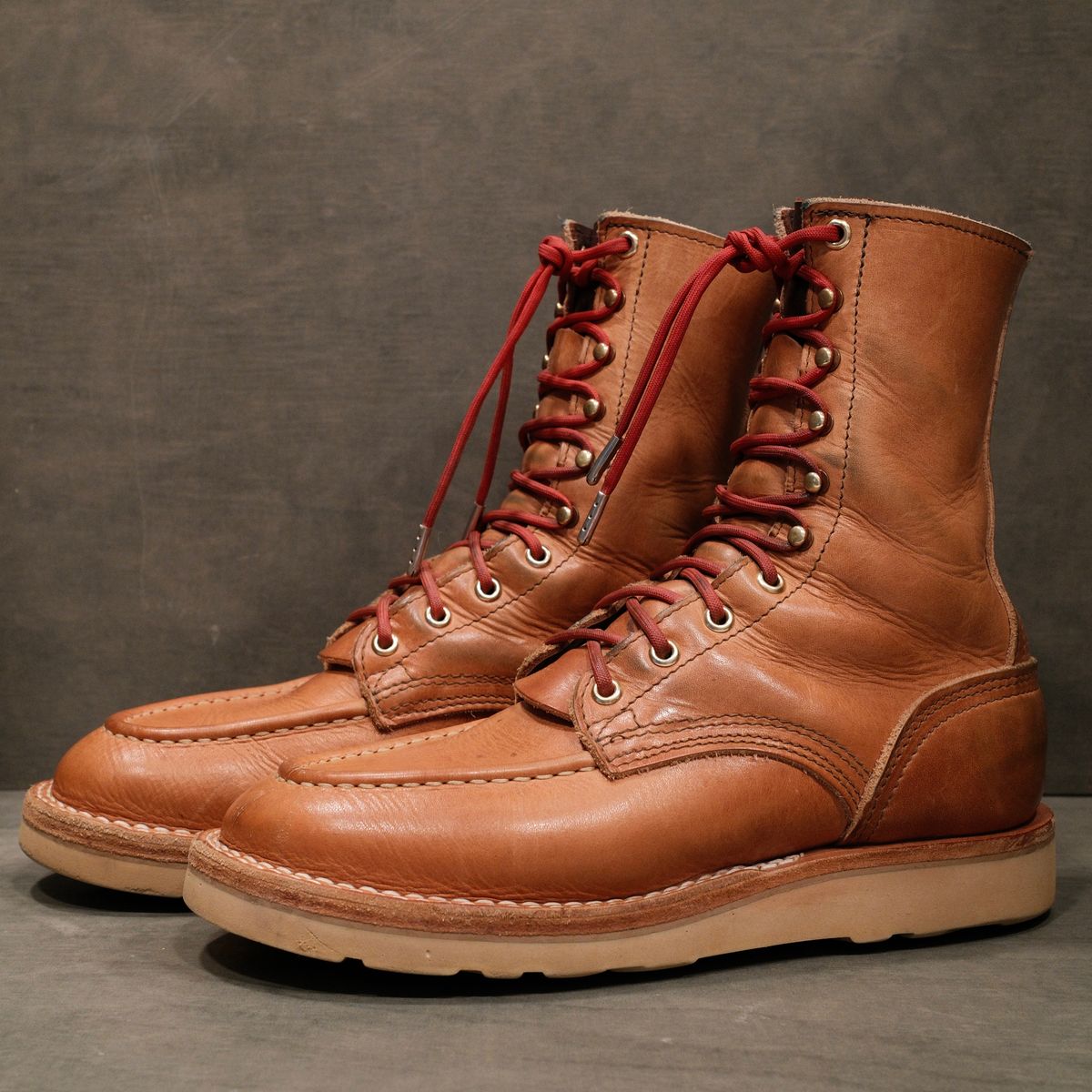 Photo by saintnick on November 1, 2025 of the Nicks Moc Toe in Horween Light Natural Dublin.