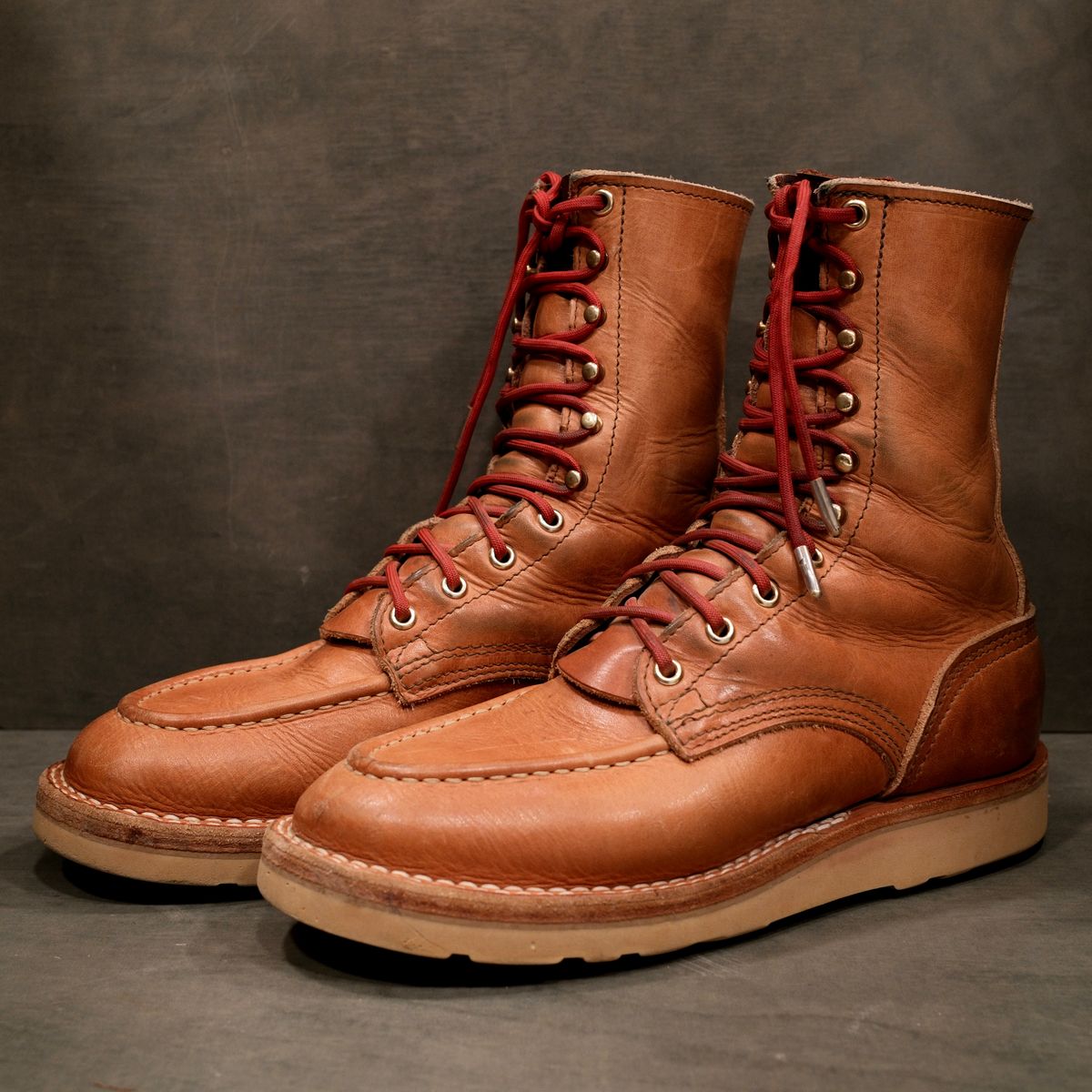 Photo by saintnick on December 5, 2025 of the Nicks Moc Toe in Horween Light Natural Dublin.