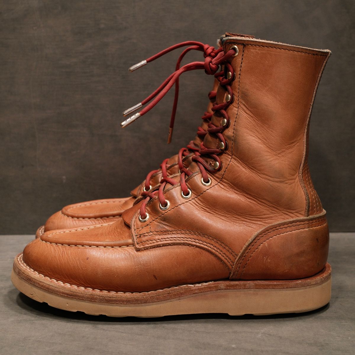 Photo by saintnick on January 4, 2026 of the Nicks Moc Toe in Horween Light Natural Dublin.