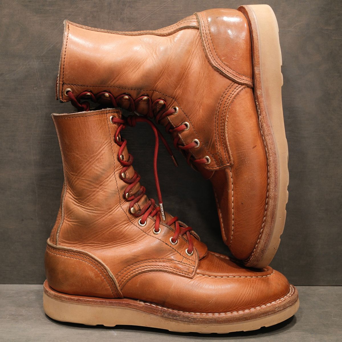 Photo by saintnick on January 4, 2026 of the Nicks Moc Toe in Horween Light Natural Dublin.