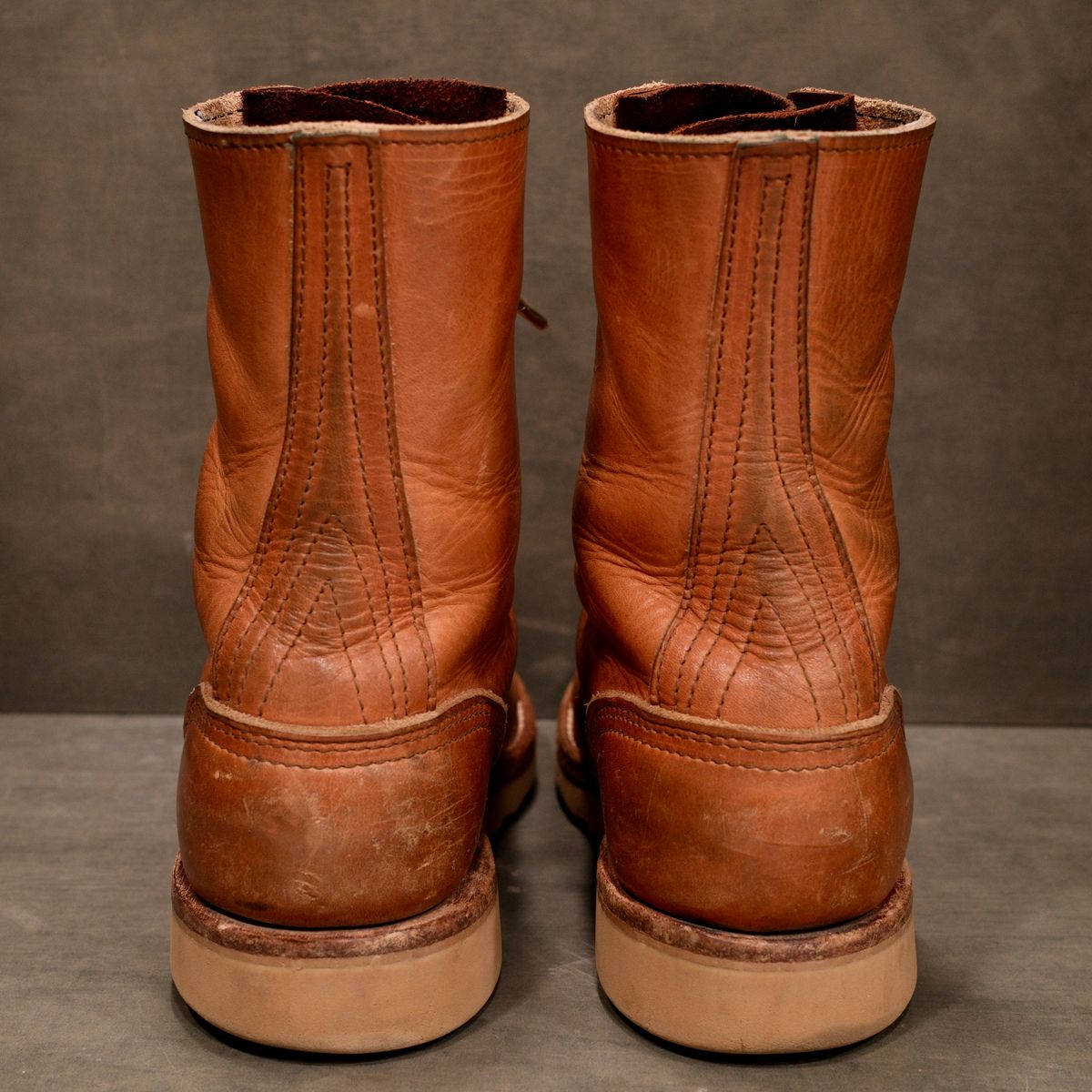 Photo by saintnick on March 4, 2026 of the Nicks Moc Toe in Horween Light Natural Dublin.